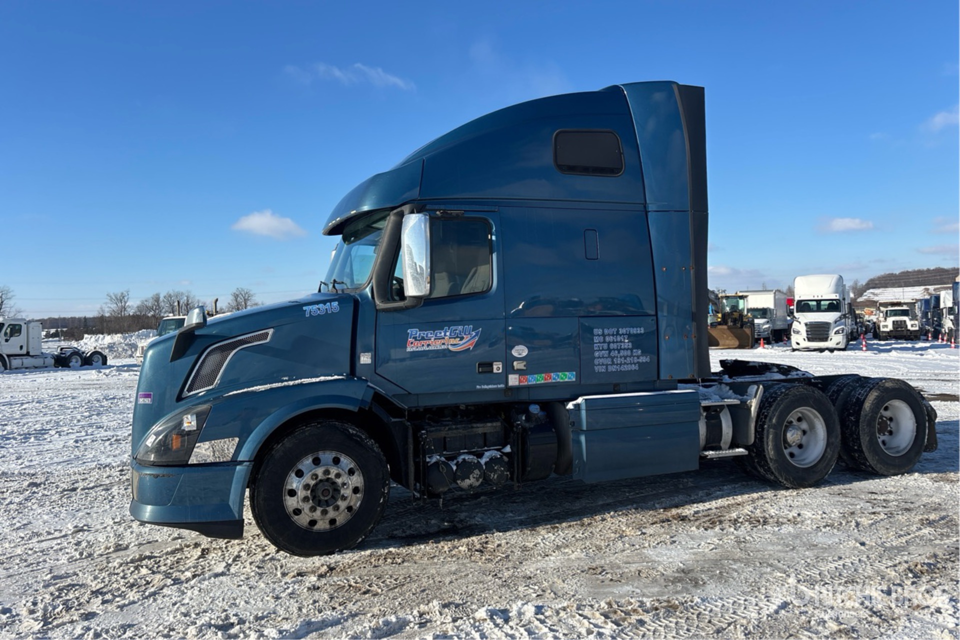 Aspect général with Image, coin avant gauche