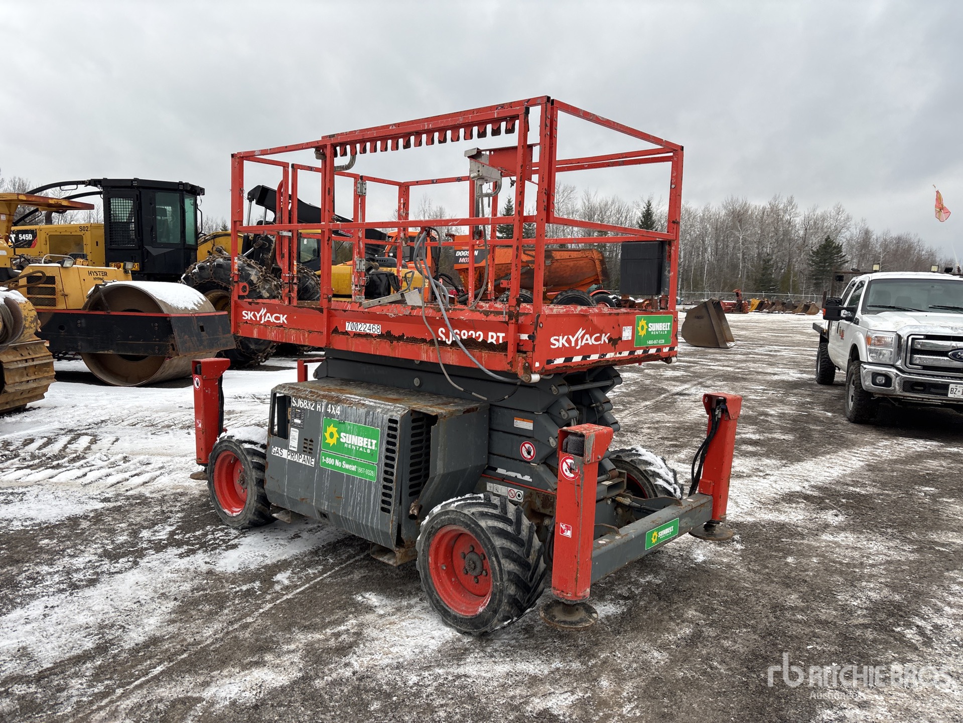 General Appearance with Picture, Right Front Corner