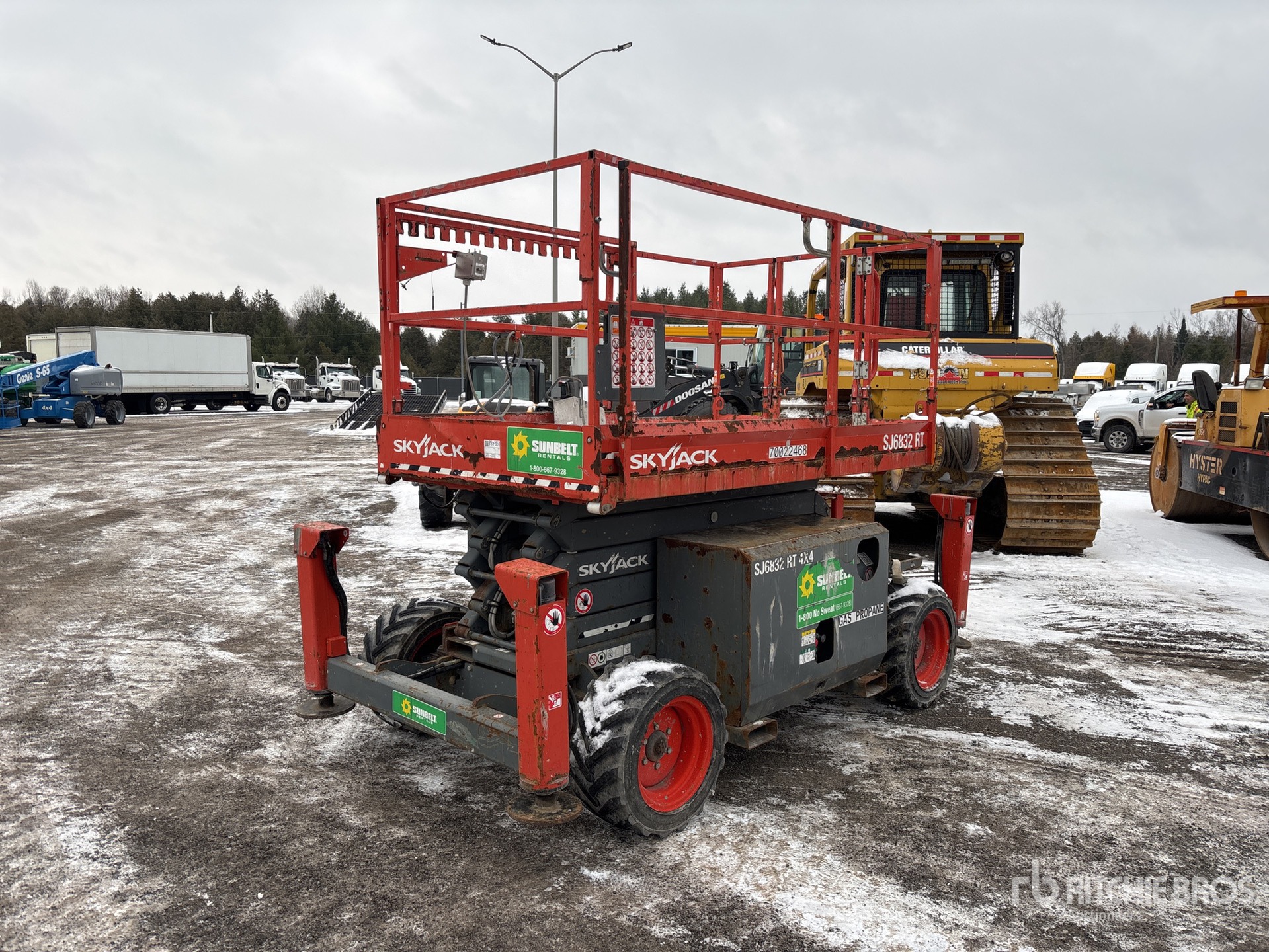 General Appearance with Featured Photo