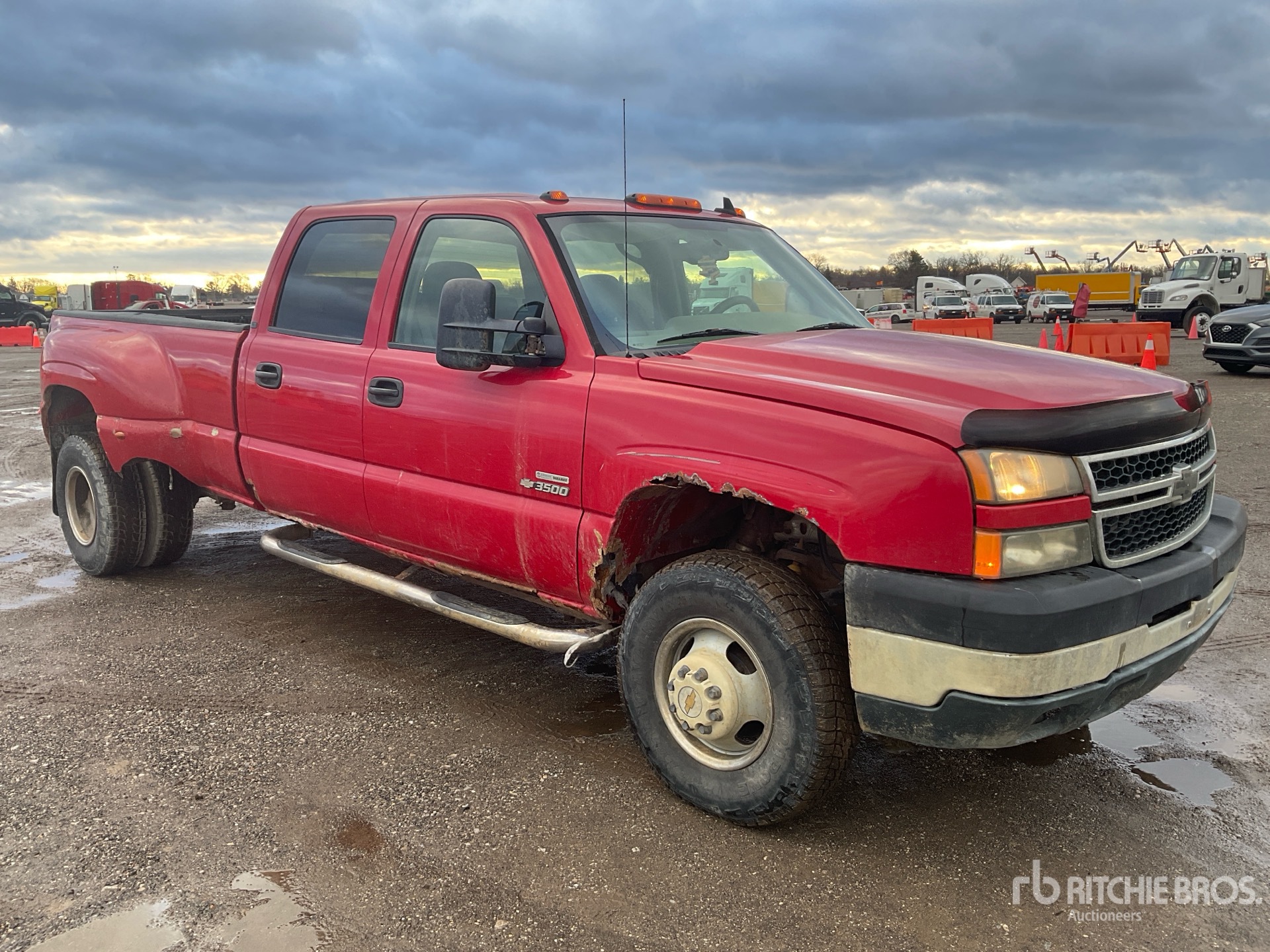 General Appearance with Picture, Right Front Corner