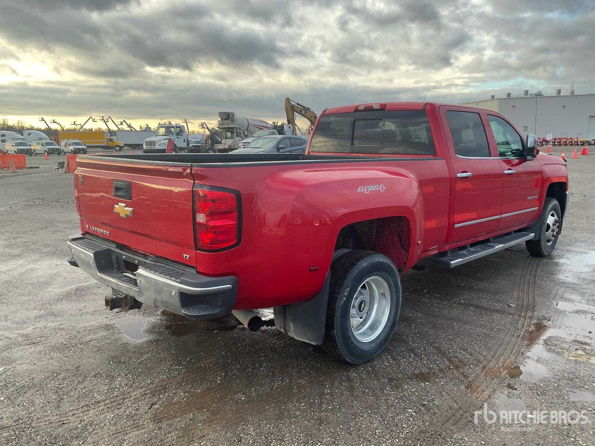 General Appearance with Picture, Right Rear Corner