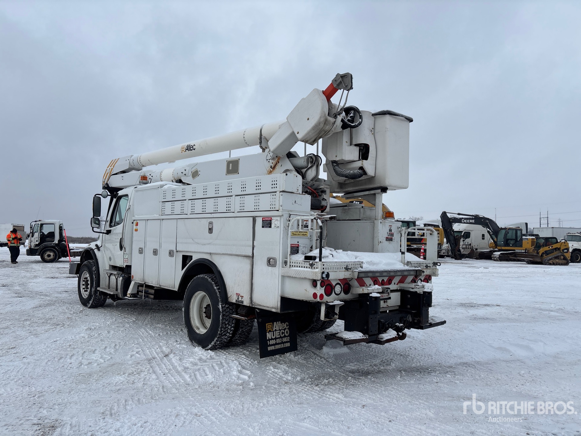 Aspect général with Image, coin arrière gauche