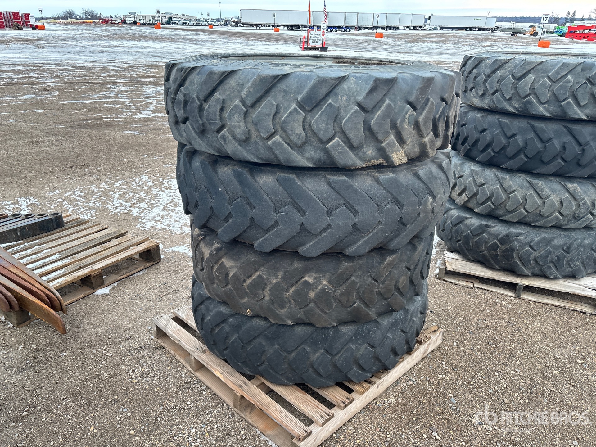 General Appearance with Imagen: esquina delantera derecha