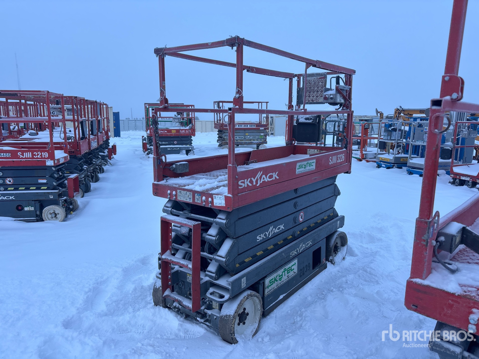 General Appearance with Picture, Left Front Corner