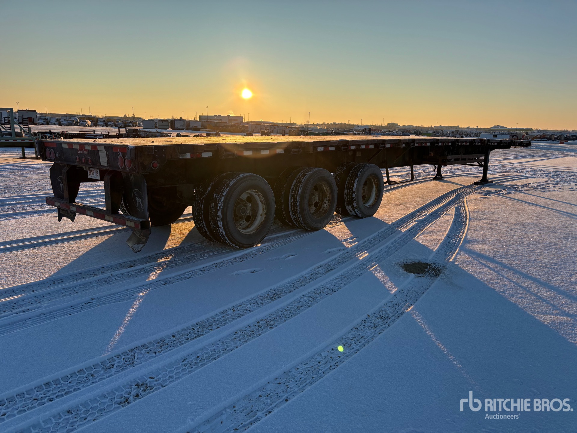 General Appearance with Imagen: esquina trasera derecha