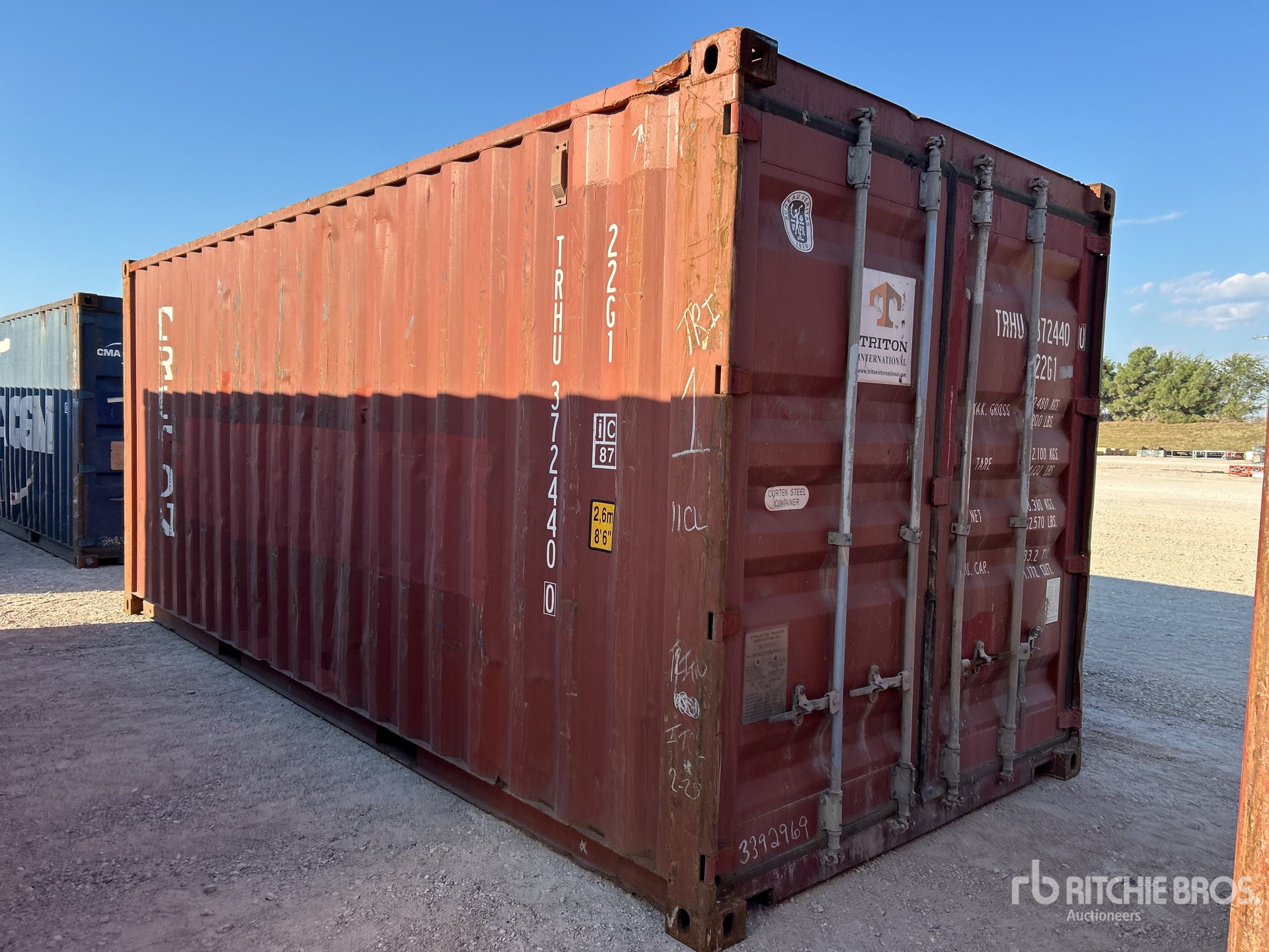 General Appearance with Picture, Right Front Corner