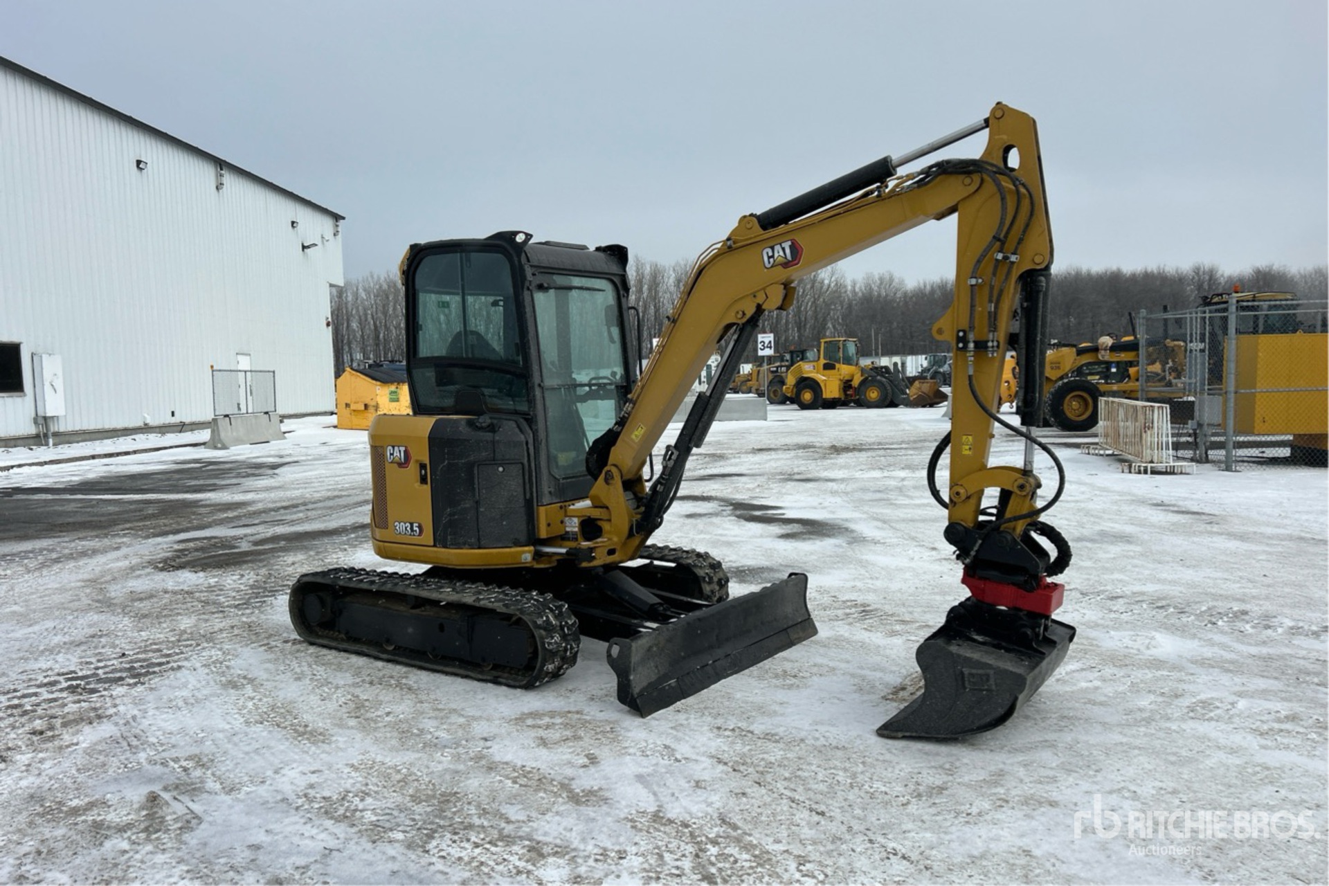 General Appearance with Picture, Right Front Corner