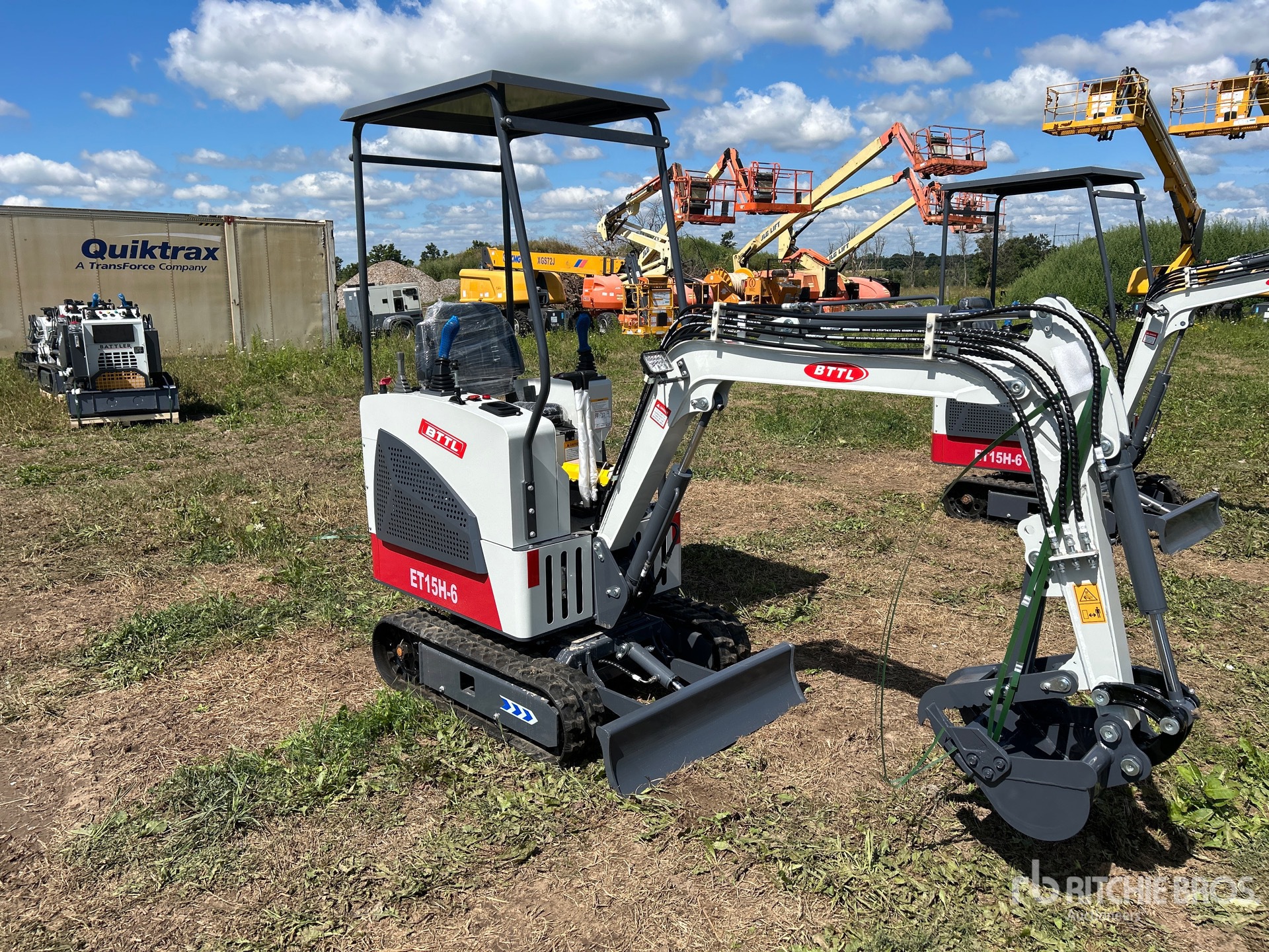 General Appearance with Picture, Right Front Corner