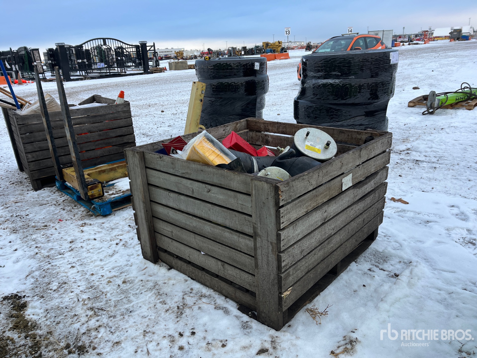 General Appearance with Picture, Left Rear Corner