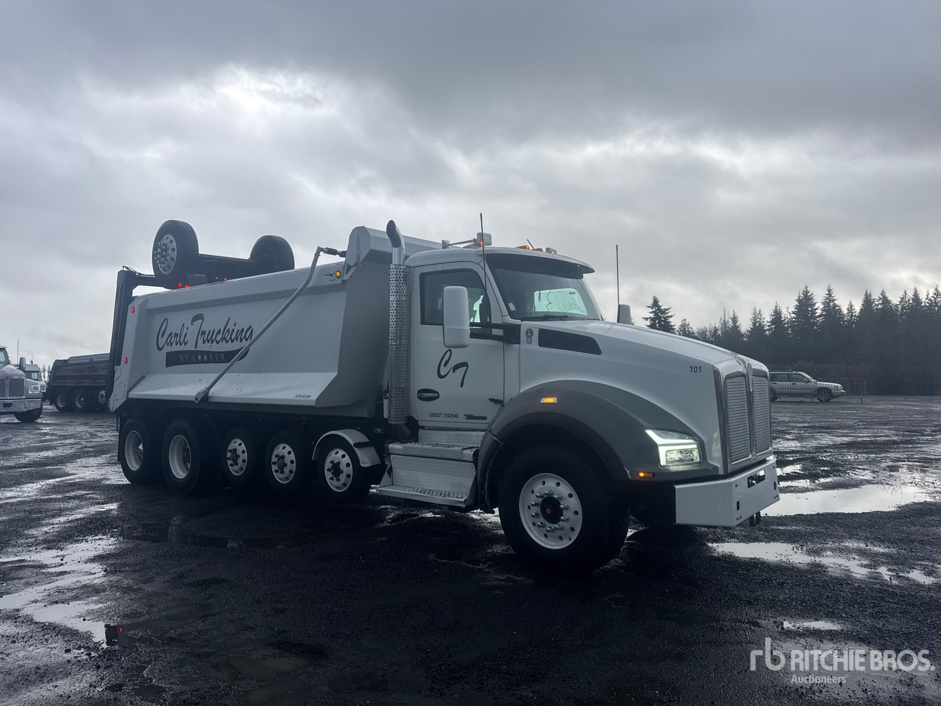 General Appearance with Picture, Right Front Corner