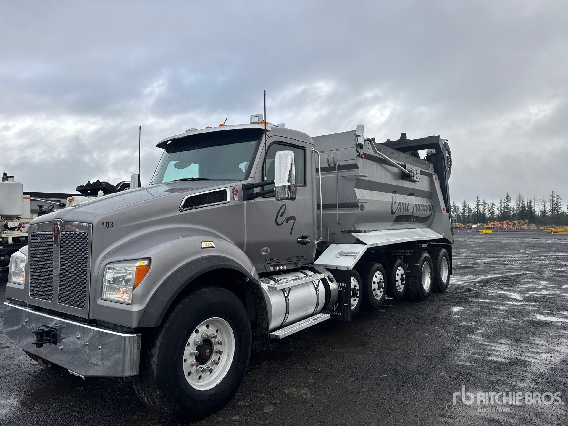 General Appearance with Picture, Left Front Corner