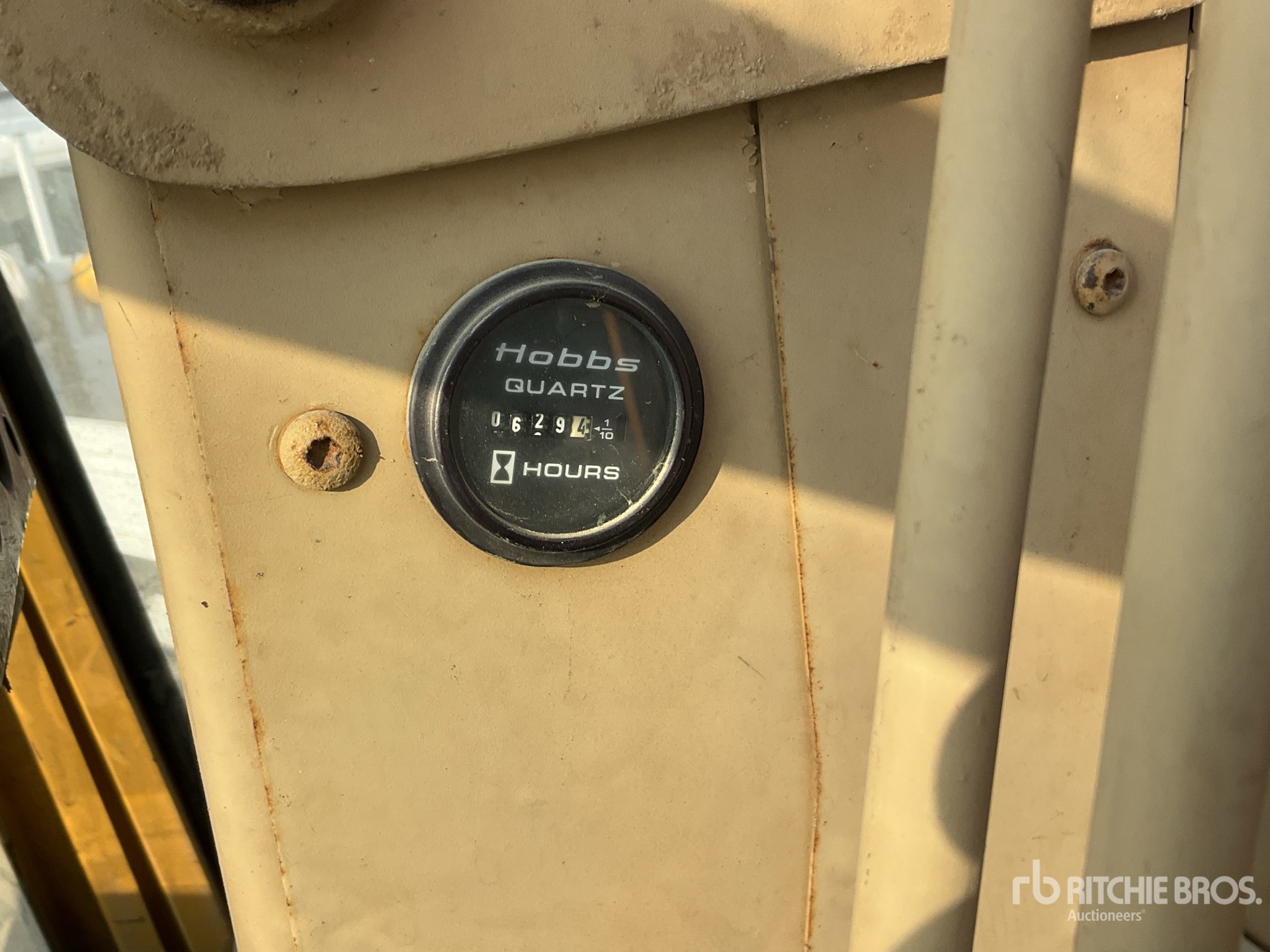 General Appearance with Hour Meter / Odometer