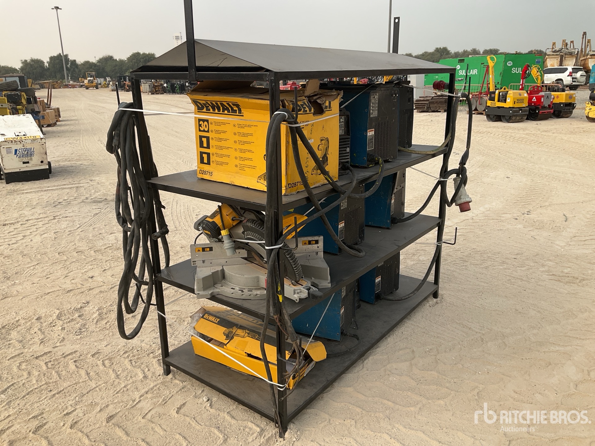 Aspect général with Image, coin arrière droit