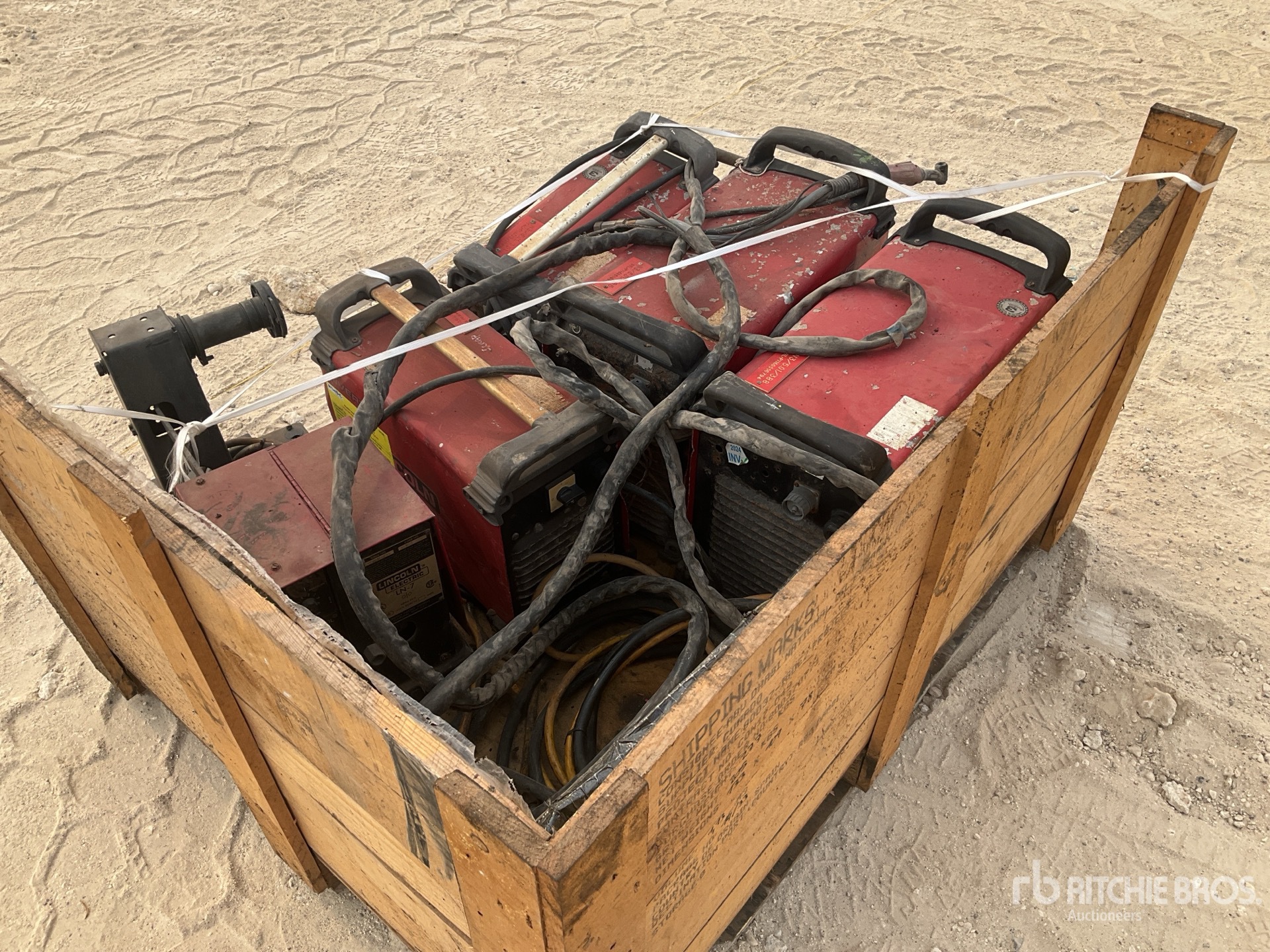 Aspect général with Image, coin arrière droit