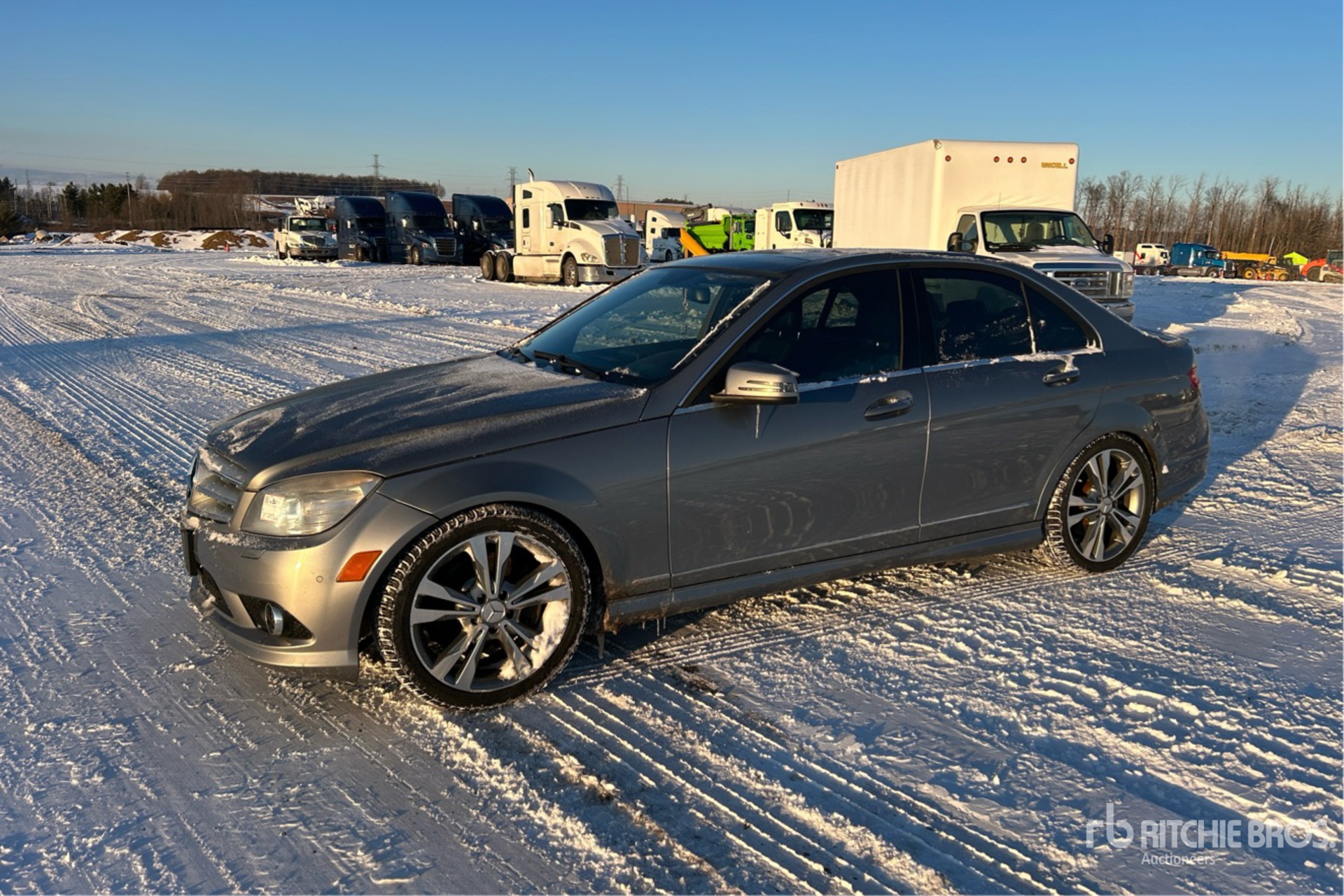 General Appearance with Foto, angolo anteriore sinistro