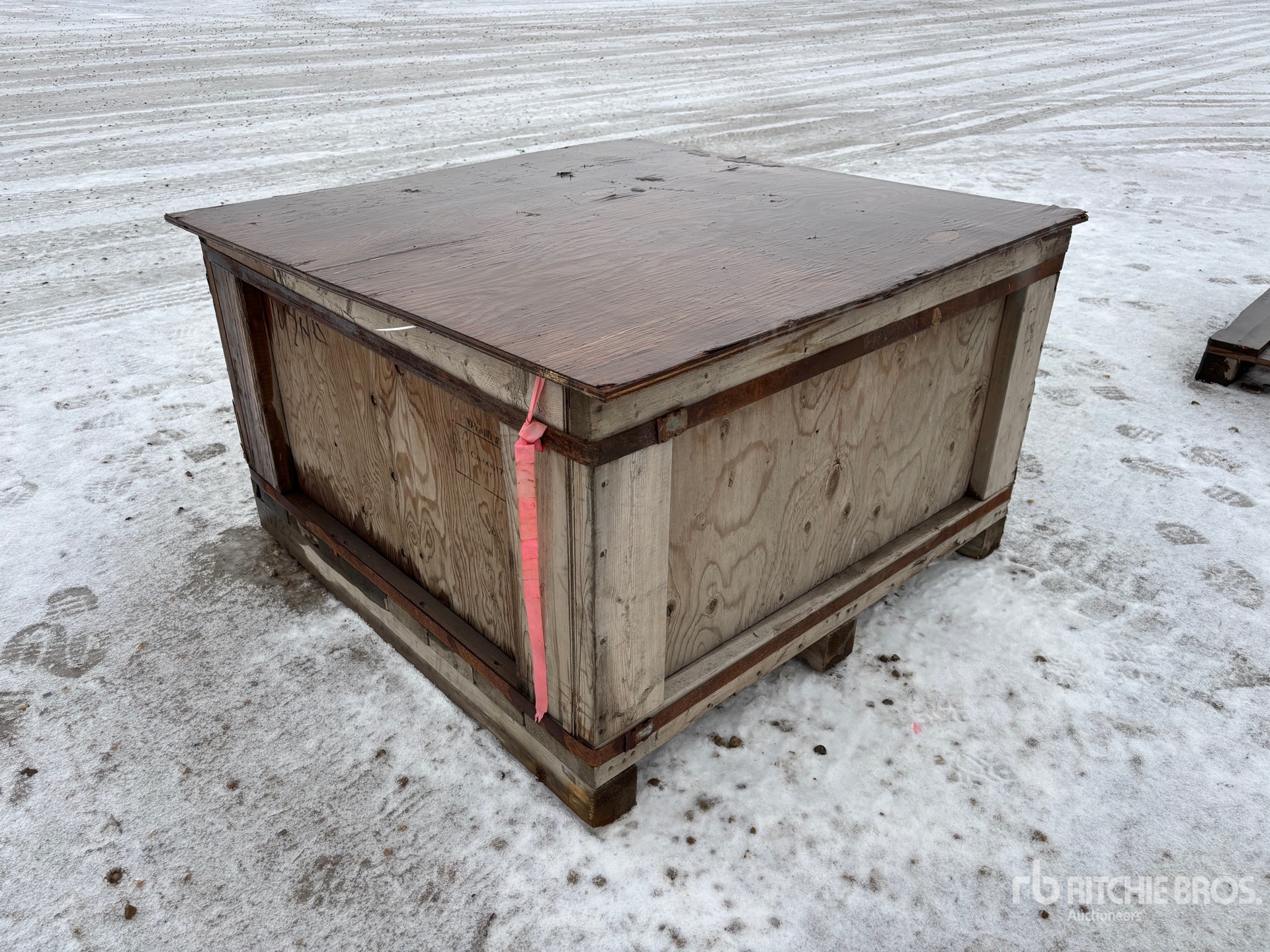 General Appearance with Bild, Ecke hinten links