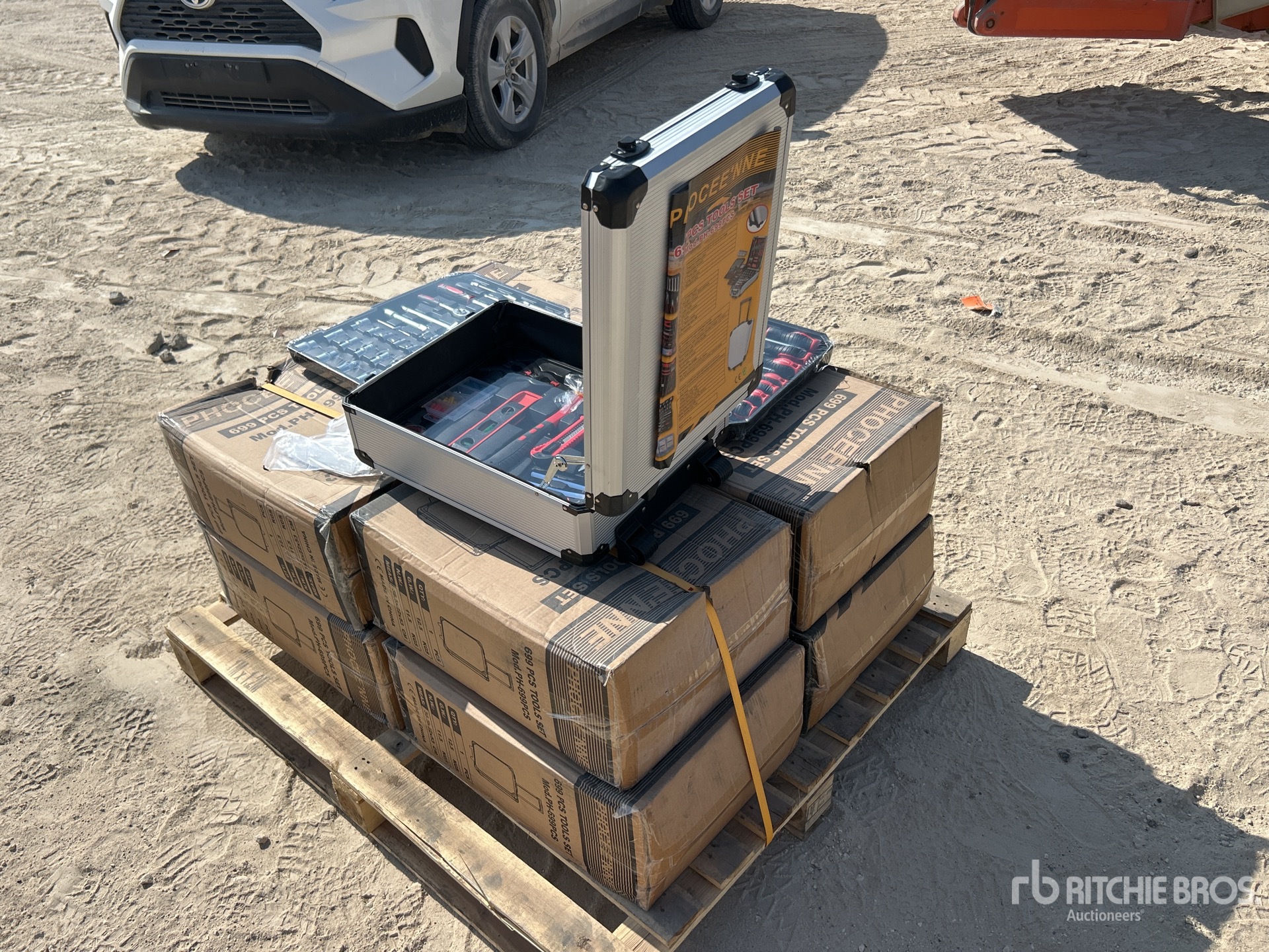 General Appearance with Picture, Right Front Corner