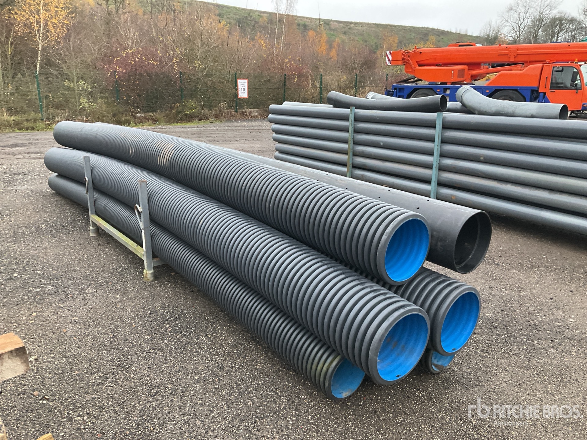 Aspect général with Image, coin avant droit