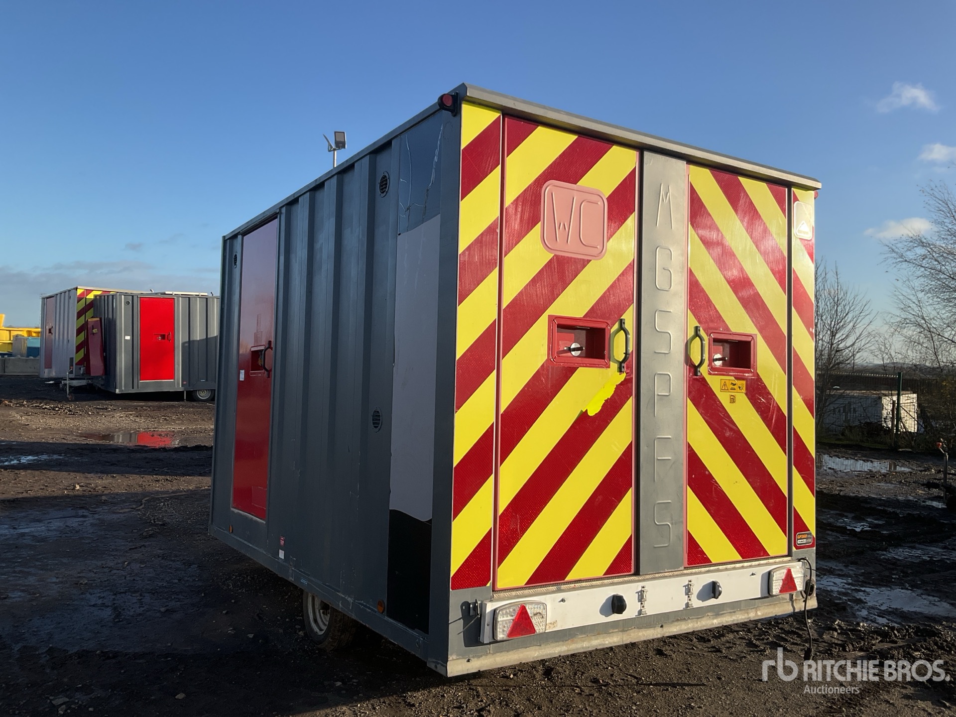 General Appearance with Bild, Ecke hinten links