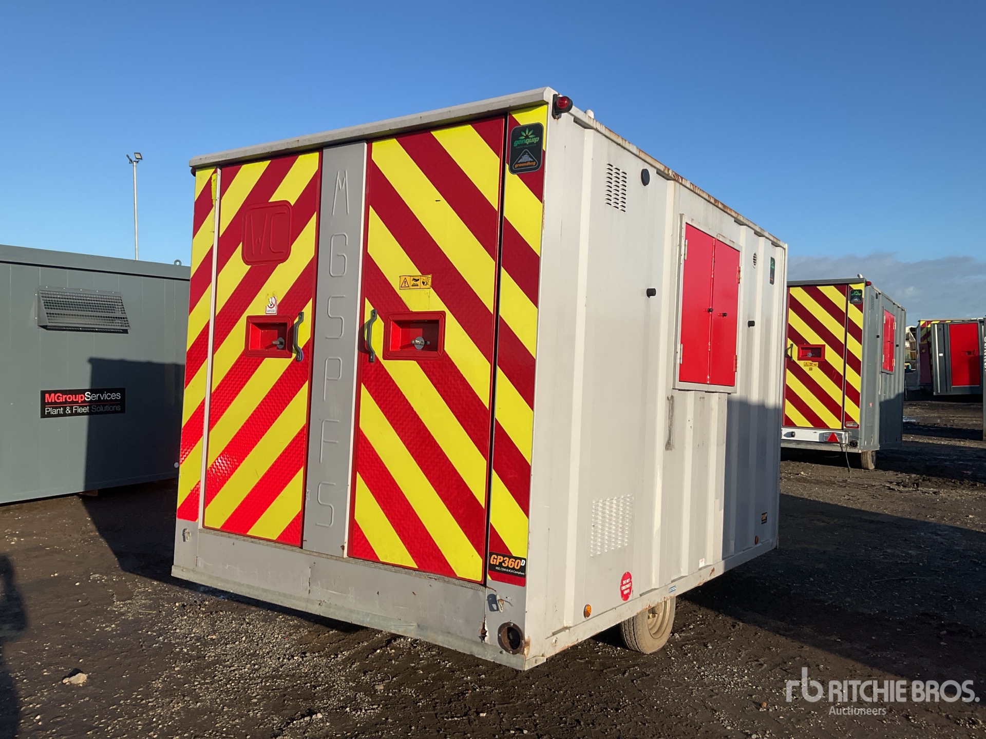 Aspect général with Image, coin arrière droit