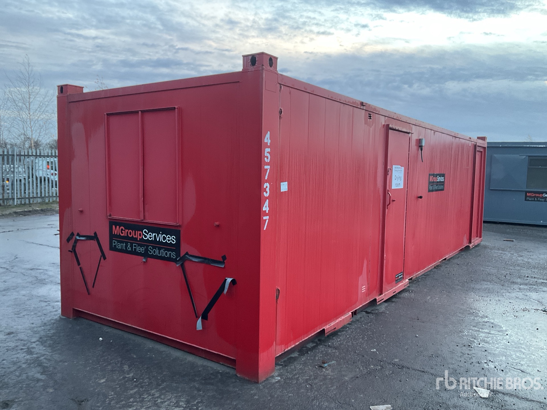 General Appearance with Picture, Right Front Corner