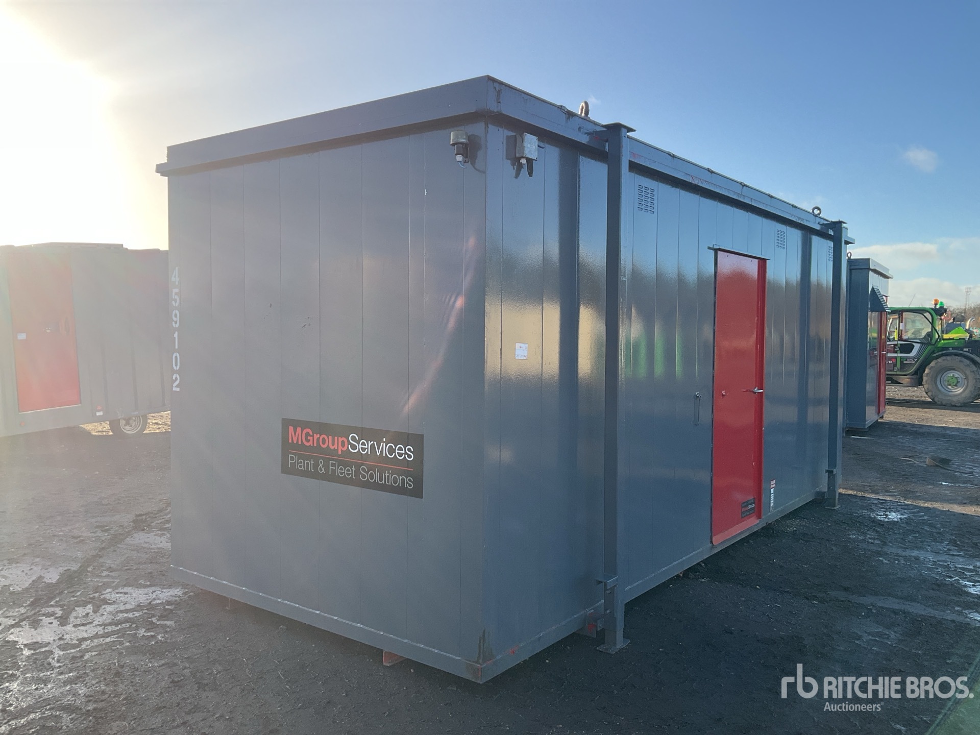 General Appearance with Picture, Right Front Corner