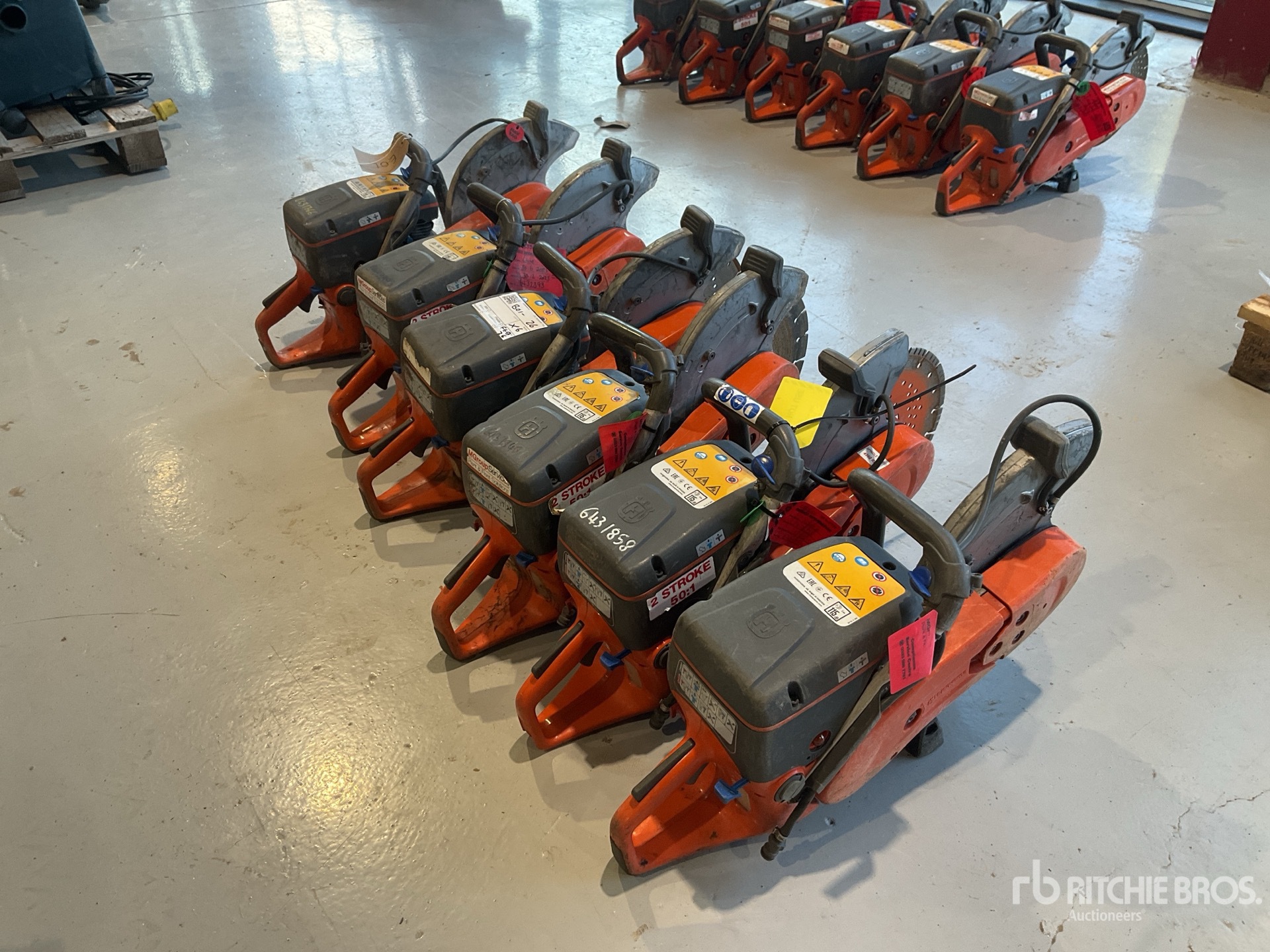 General Appearance with Bild, Ecke hinten rechts