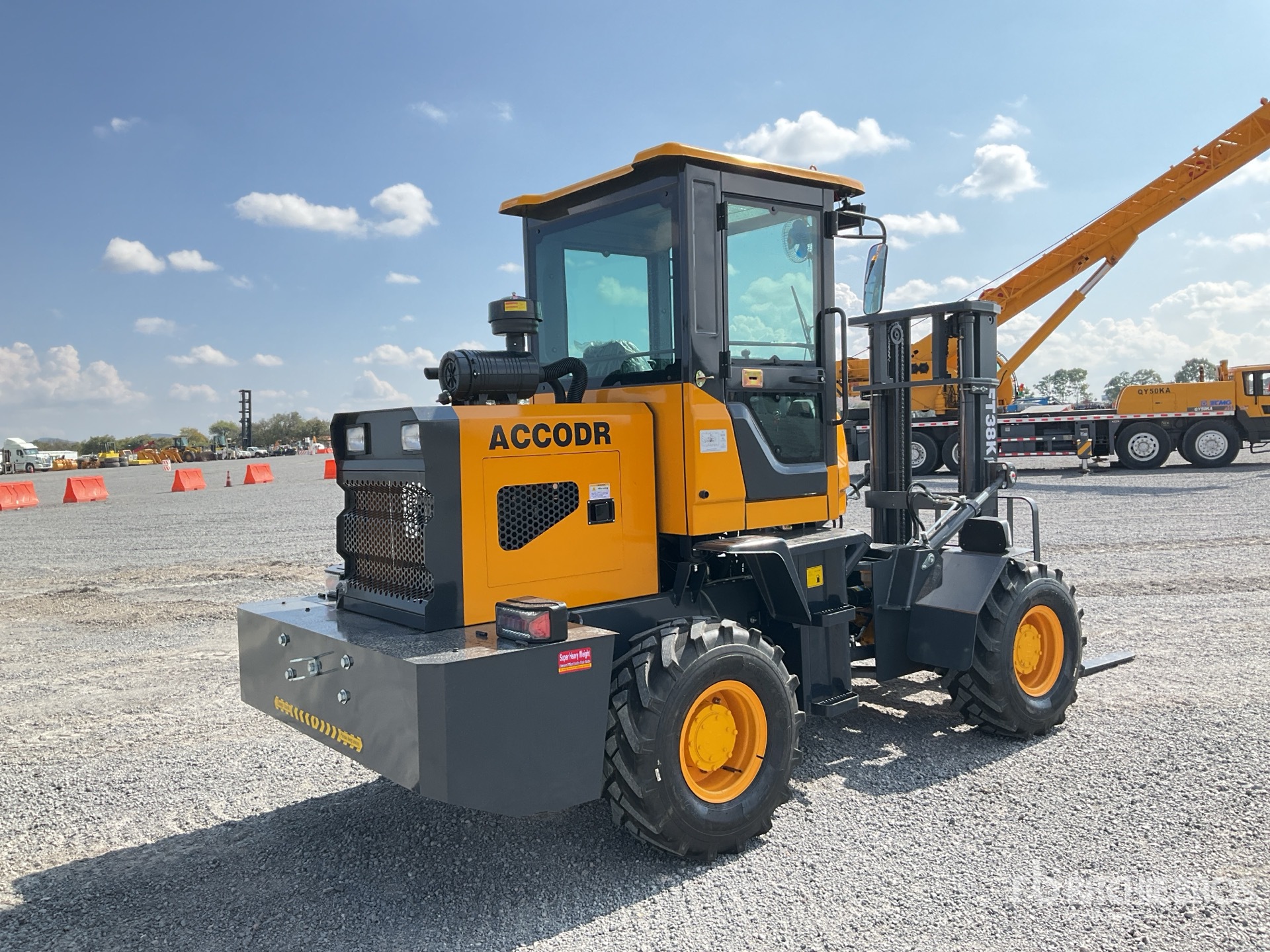 General Appearance with Imagen: esquina trasera derecha