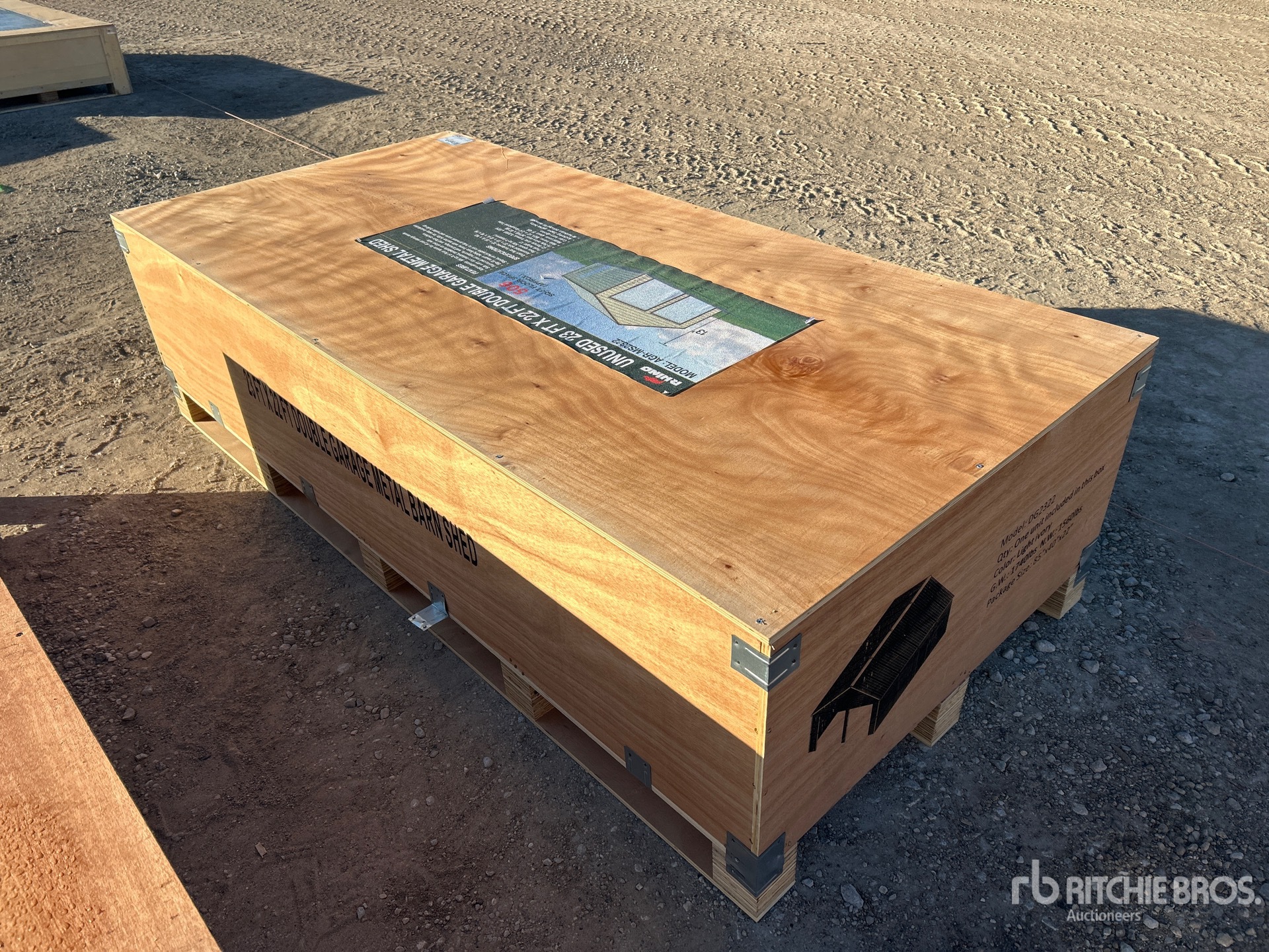 General Appearance with Picture, Right Rear Corner