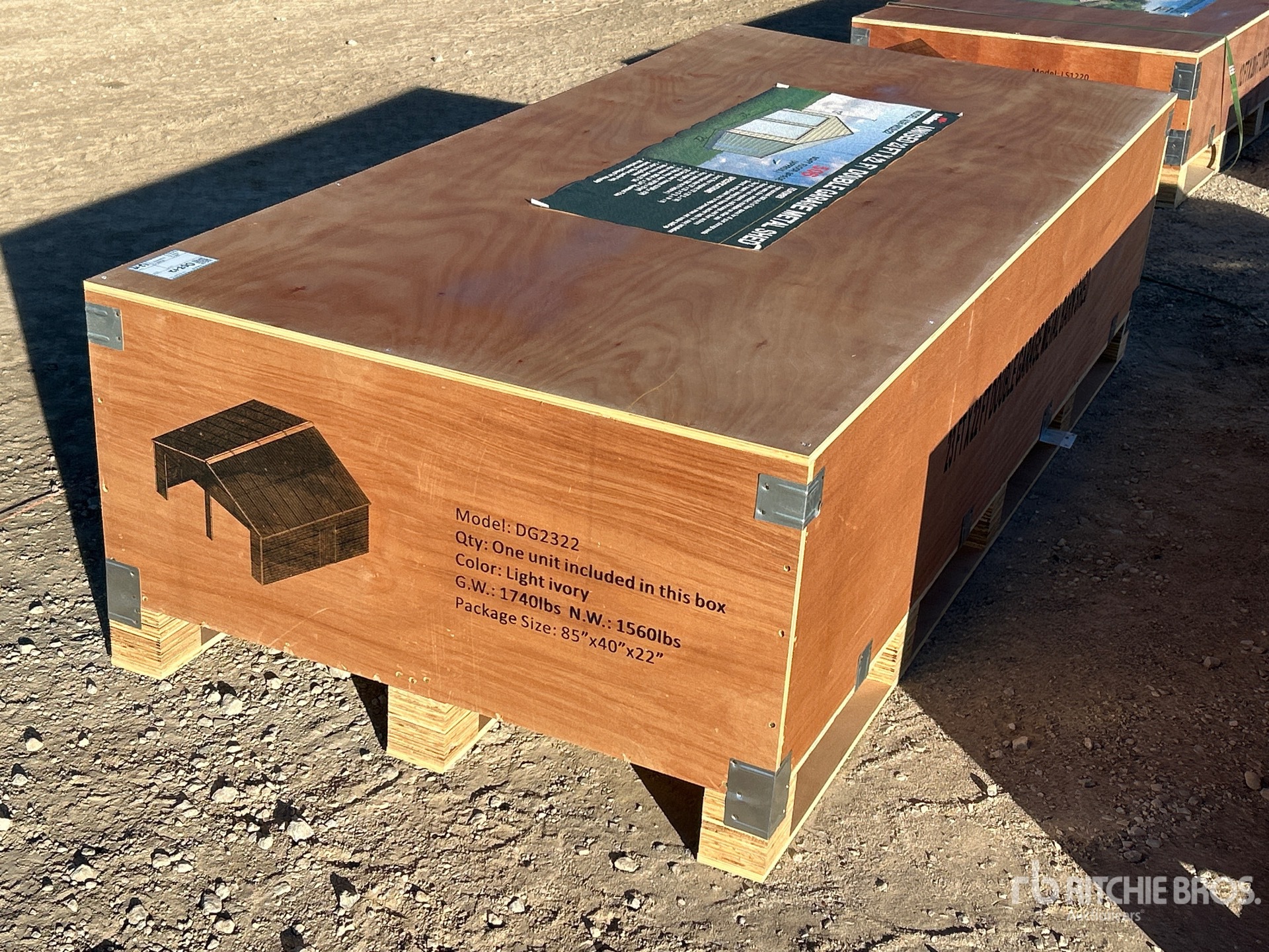 General Appearance with Picture, Left Rear Corner