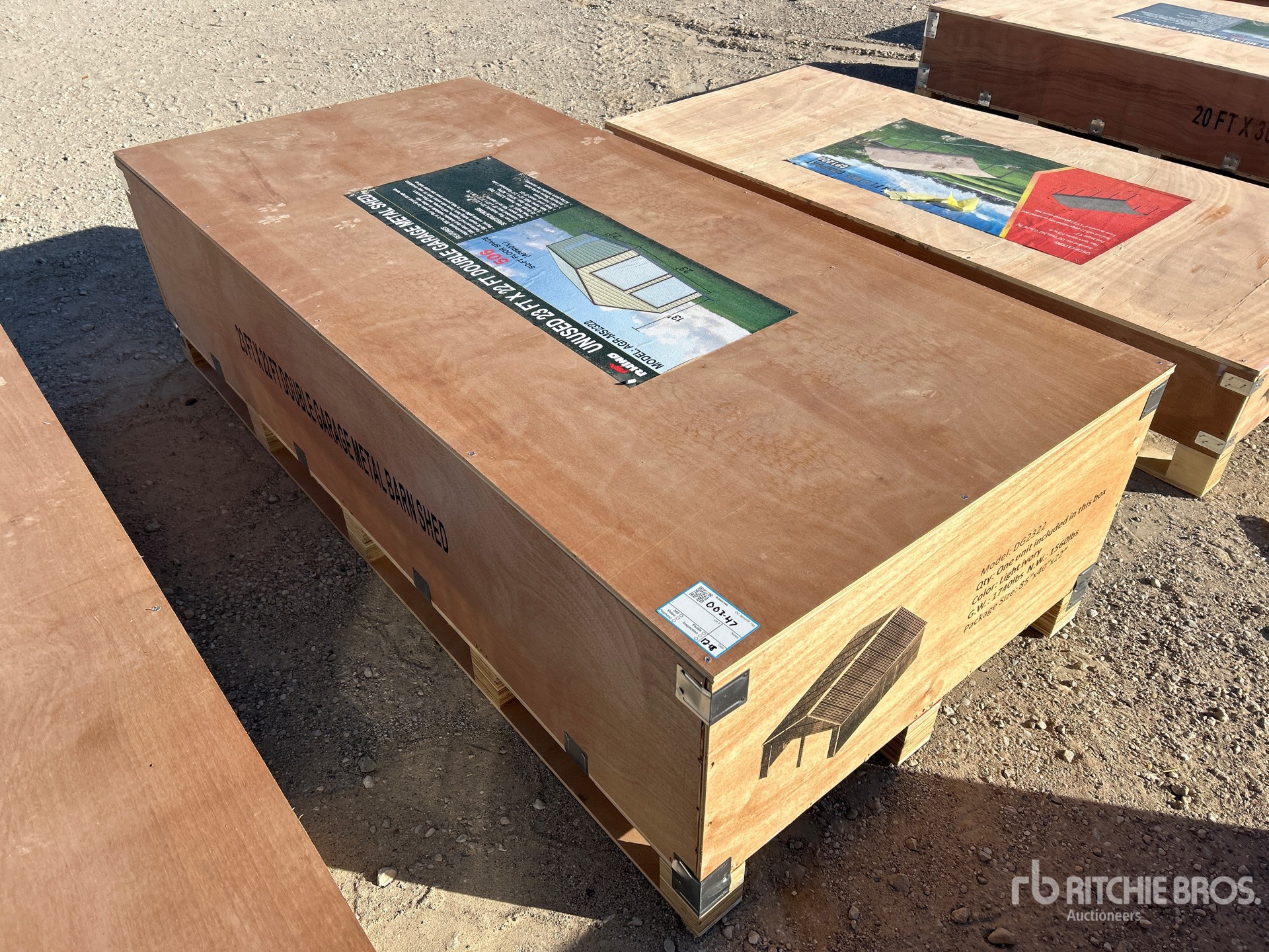 General Appearance with Picture, Right Rear Corner