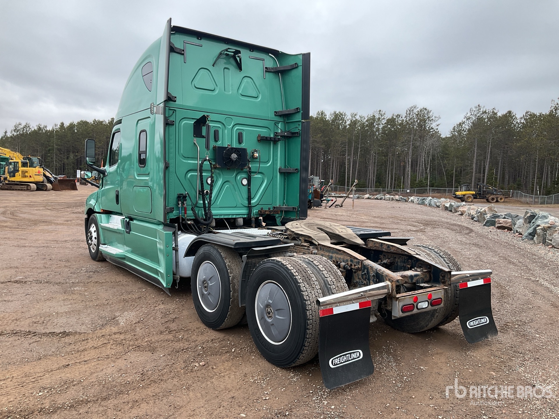 Aspect général with Image, coin arrière gauche