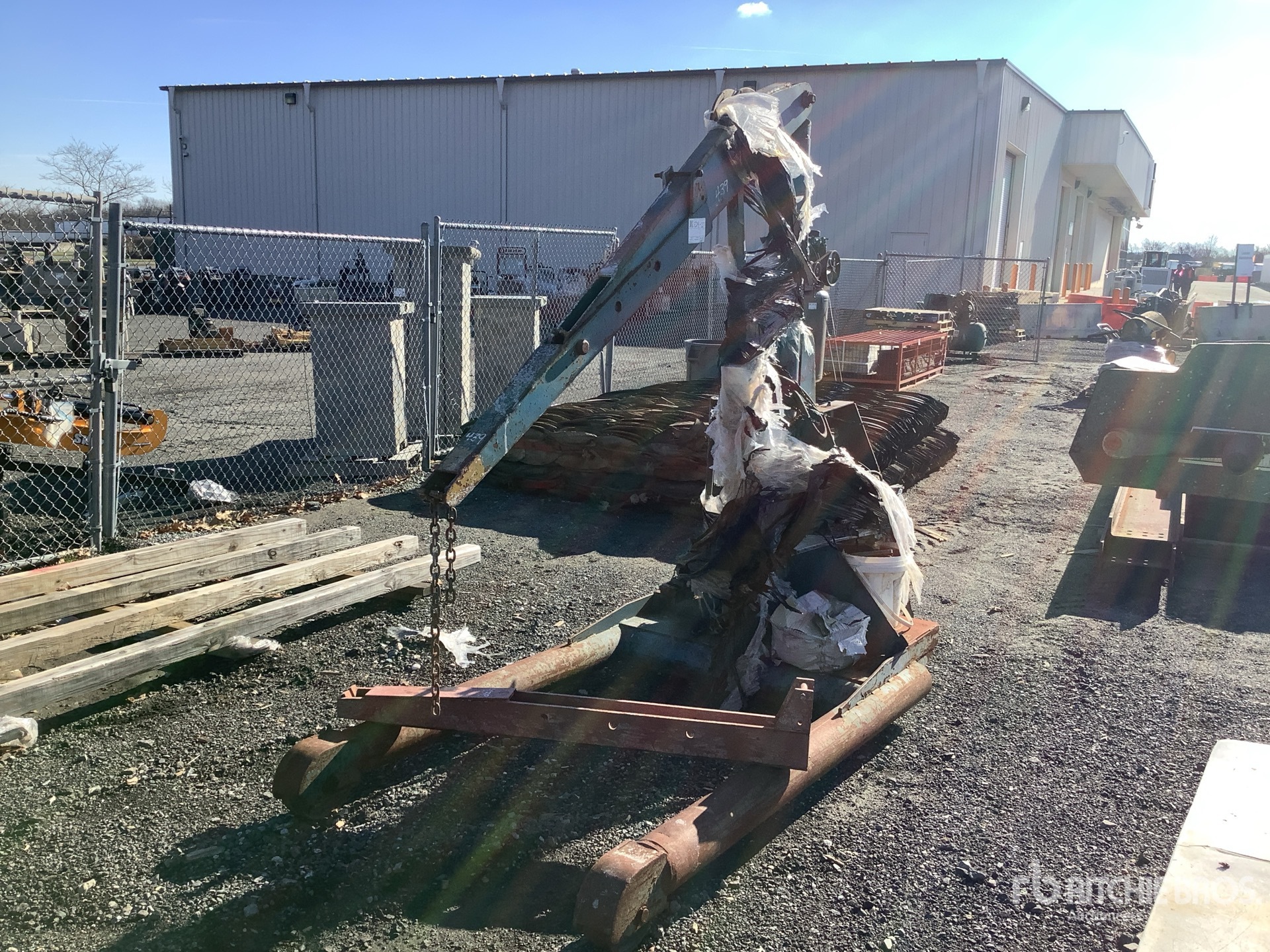 General Appearance with Featured Photo