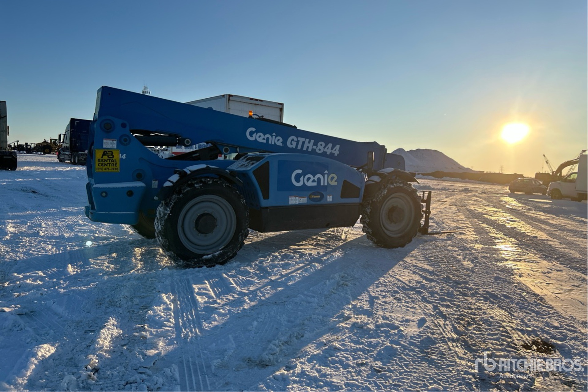 General Appearance with Picture, Right Rear Corner