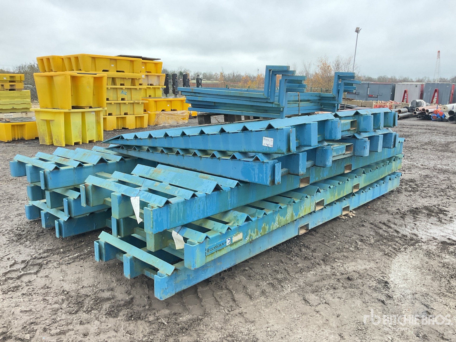 Aspect général with Image, coin avant droit