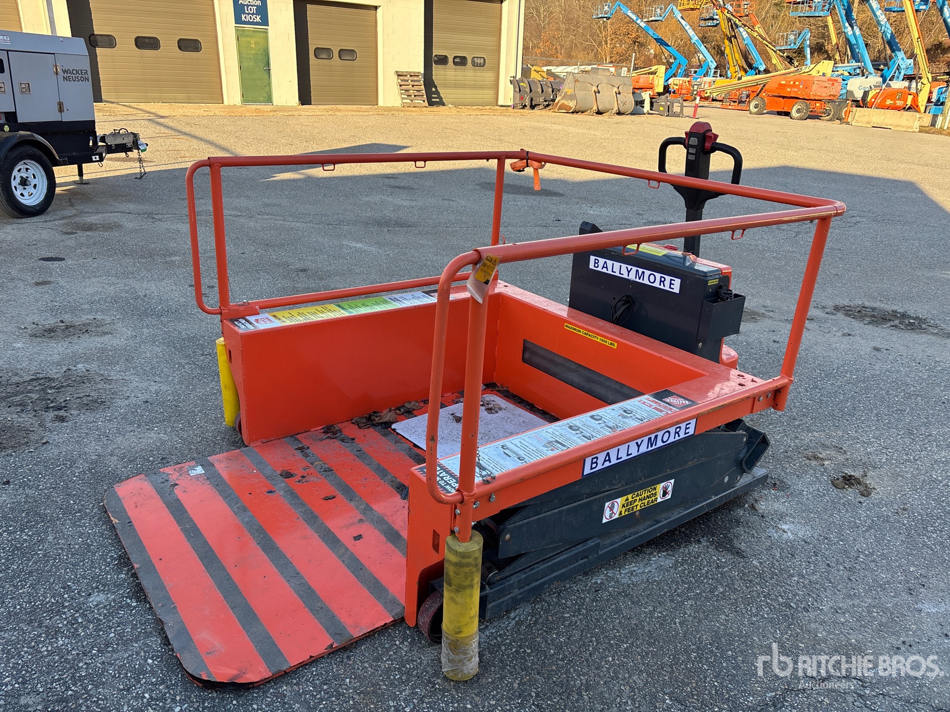 General Appearance with Featured Photo