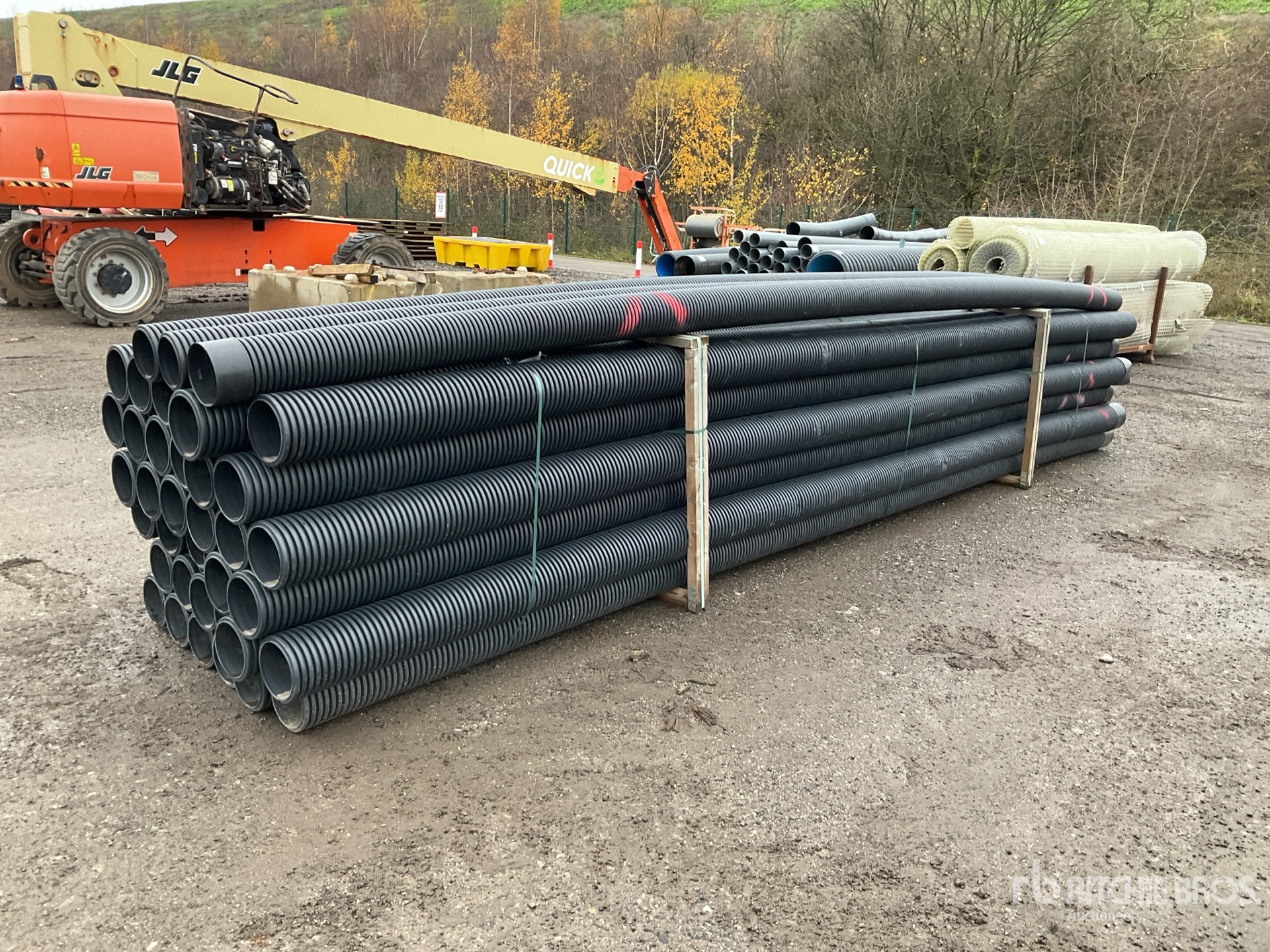 Aspect général with Image, coin arrière droit