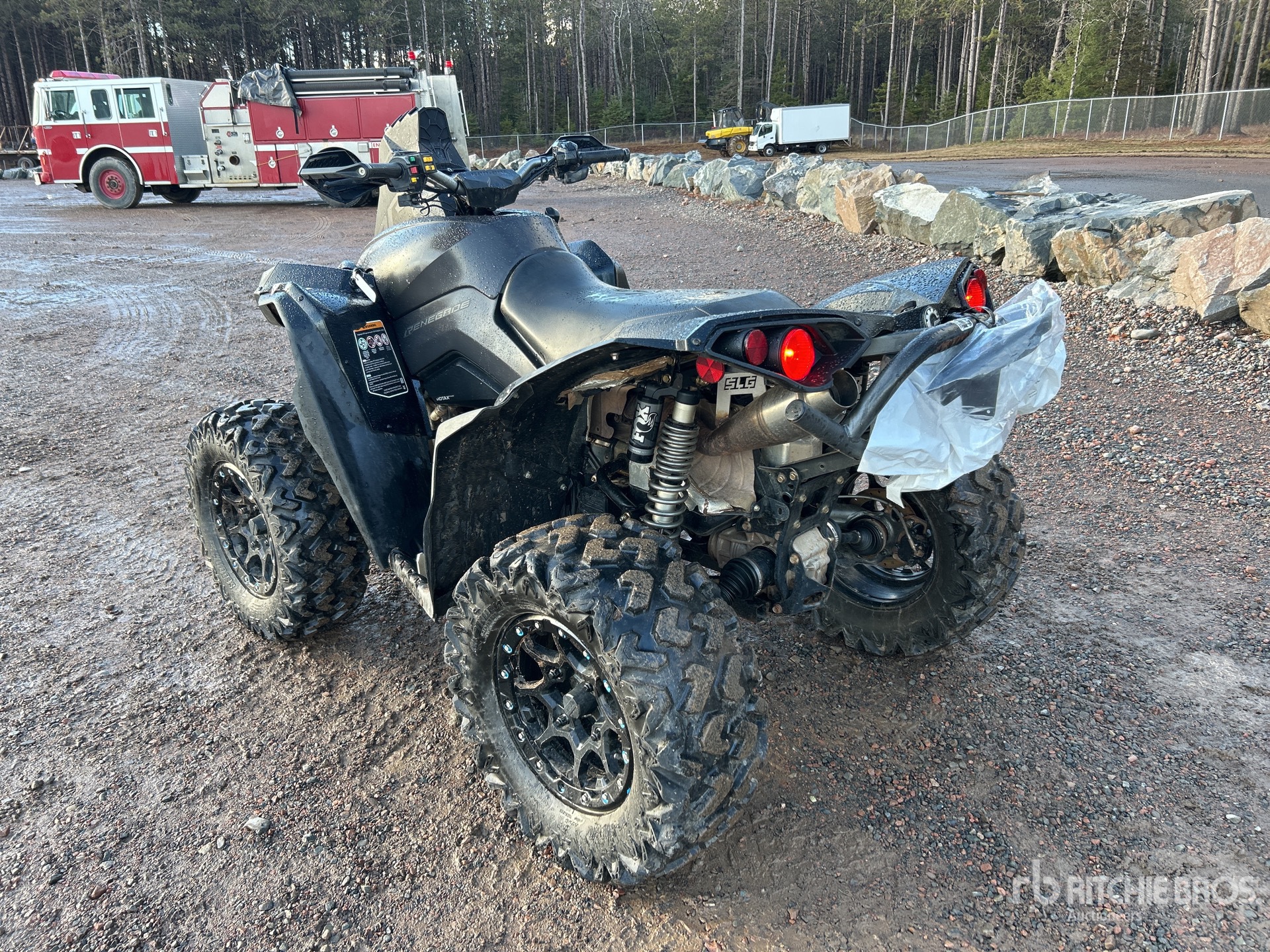 General Appearance with Picture, Left Rear Corner