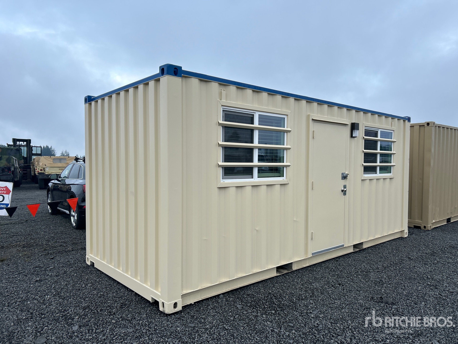 General Appearance with Picture, Right Front Corner