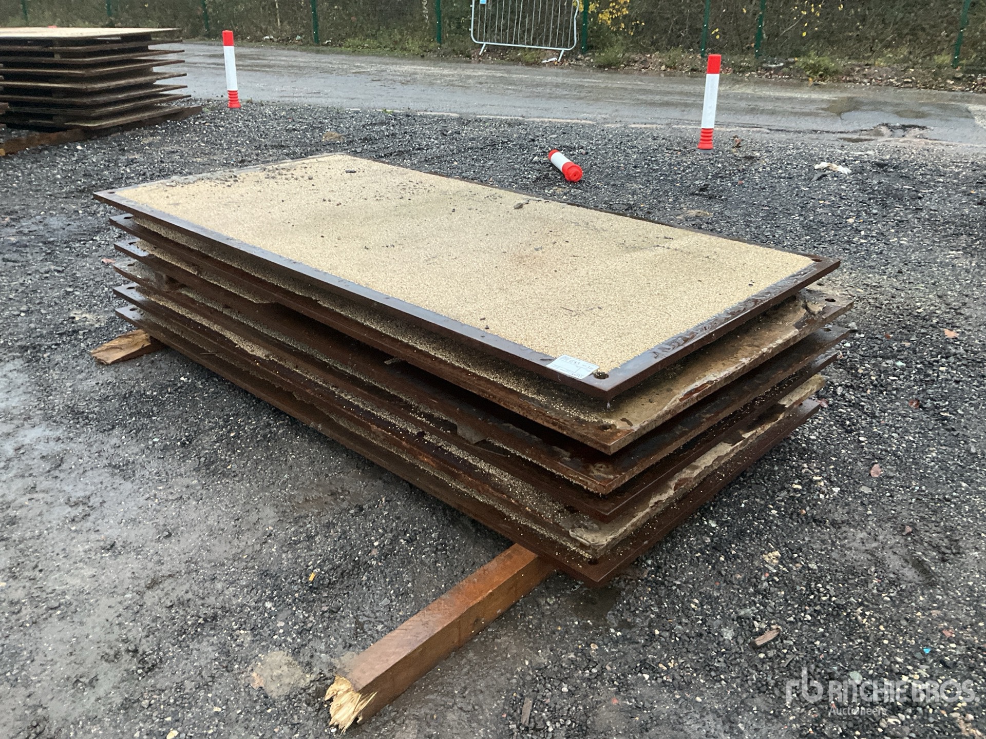 Aspect général with Image, coin avant droit