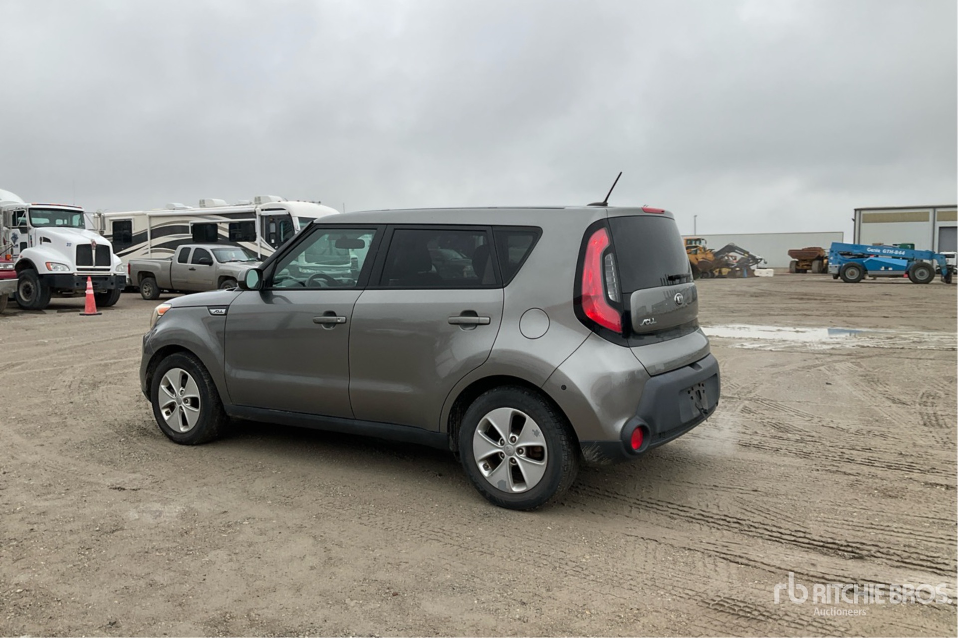 General Appearance with Picture, Left Rear Corner