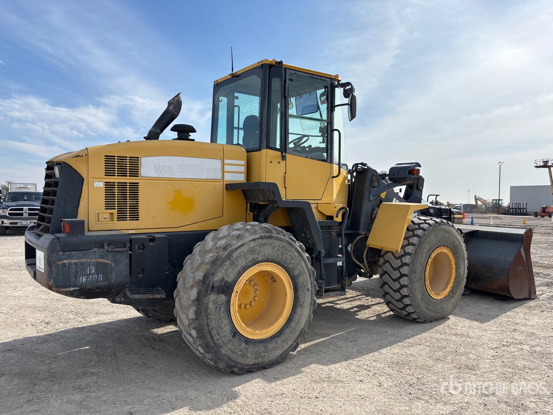 General Appearance with Imagen: esquina trasera derecha