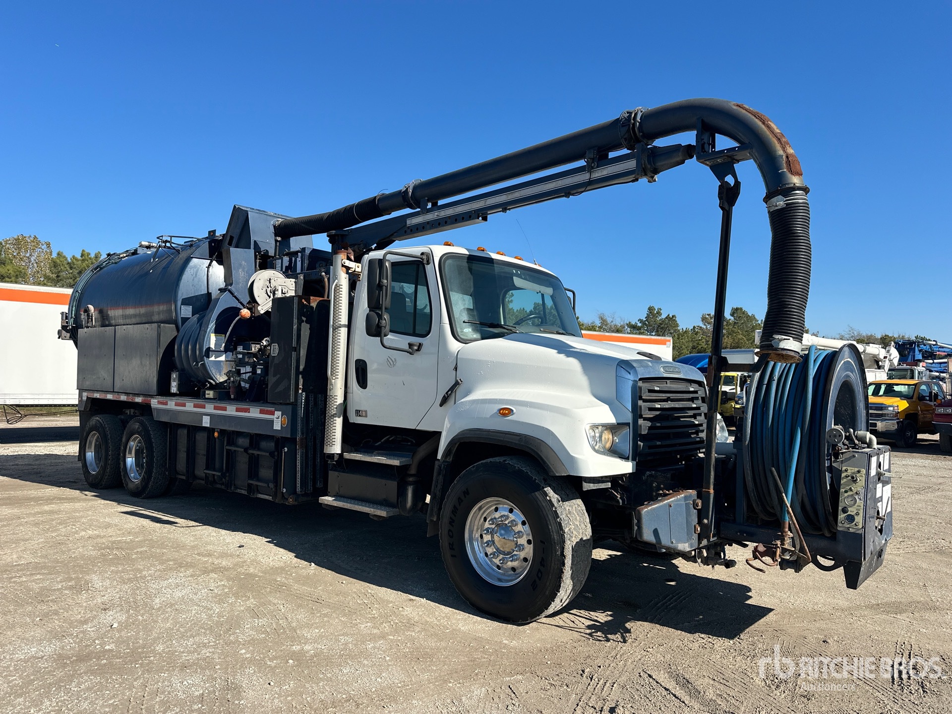 General Appearance with Foto, angolo anteriore destro