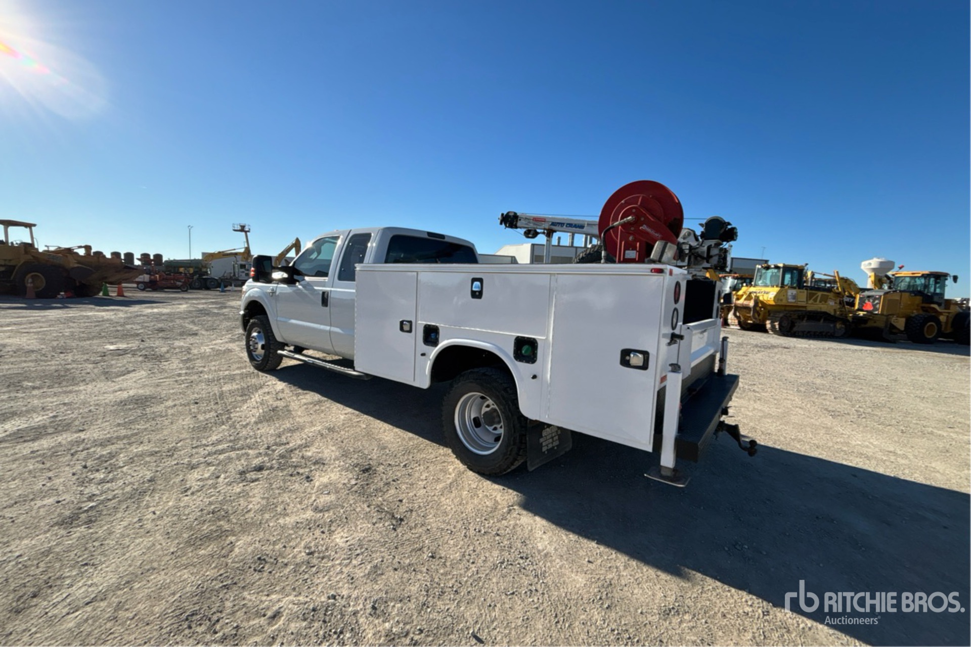 General Appearance with Bild, Ecke hinten links