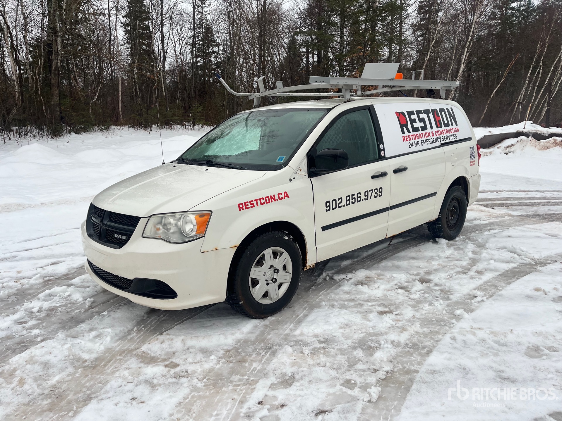 General Appearance with Picture, Left Front Corner