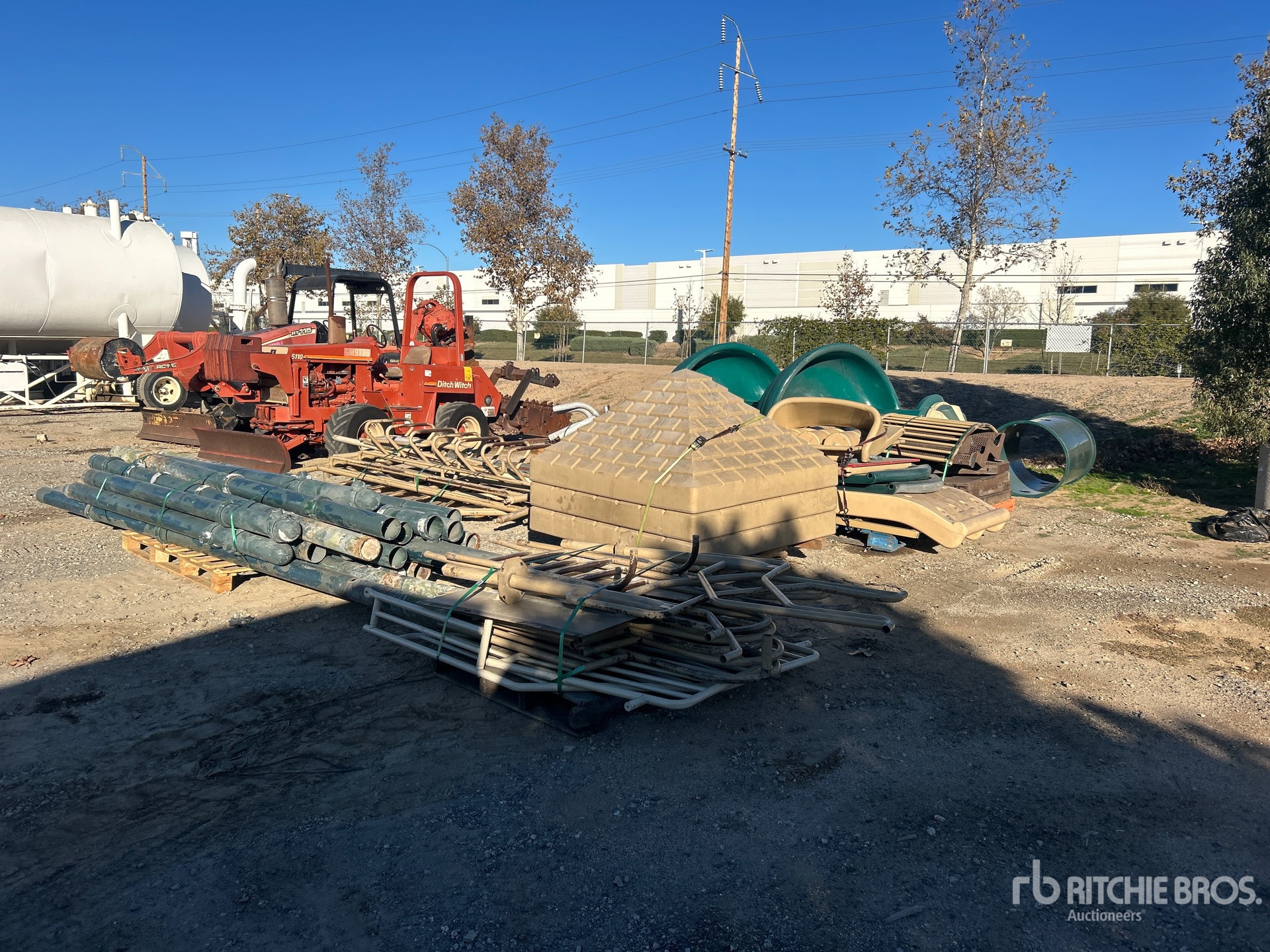 Aspect général with Image, coin avant gauche