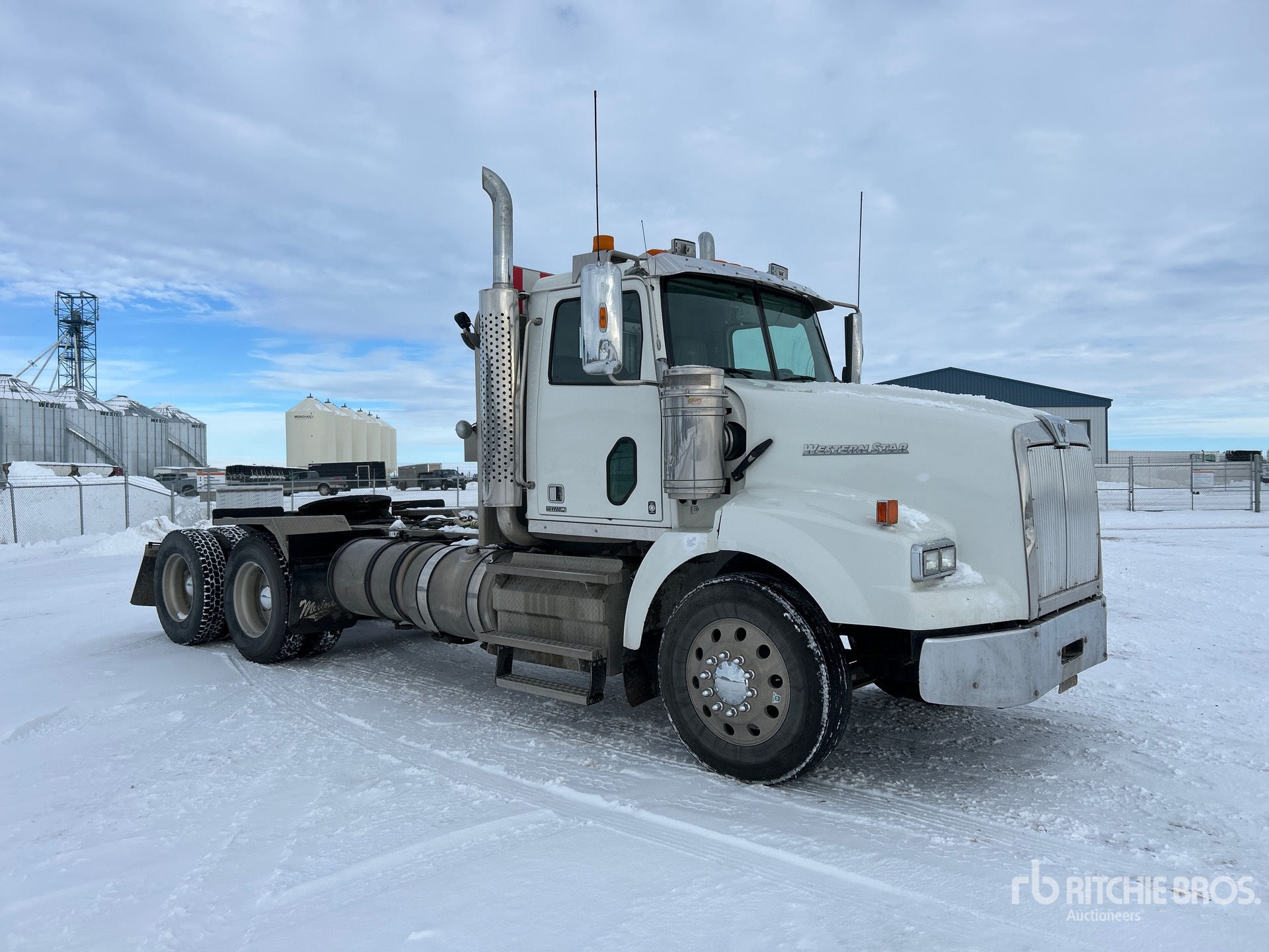 General Appearance with Imagen: esquina delantera derecha