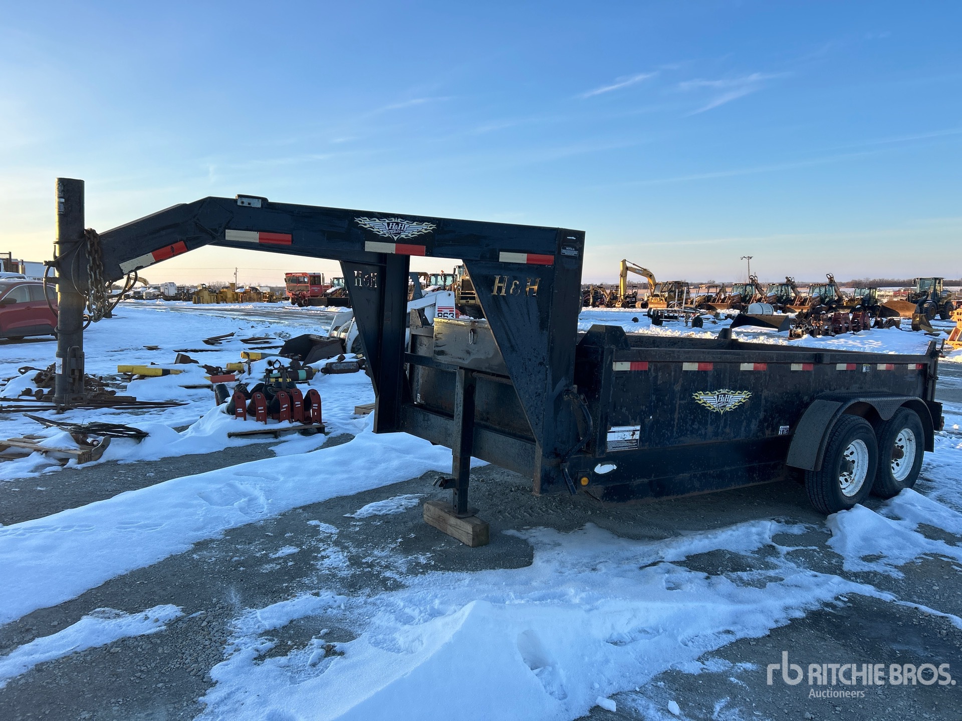 General Appearance with Featured Photo