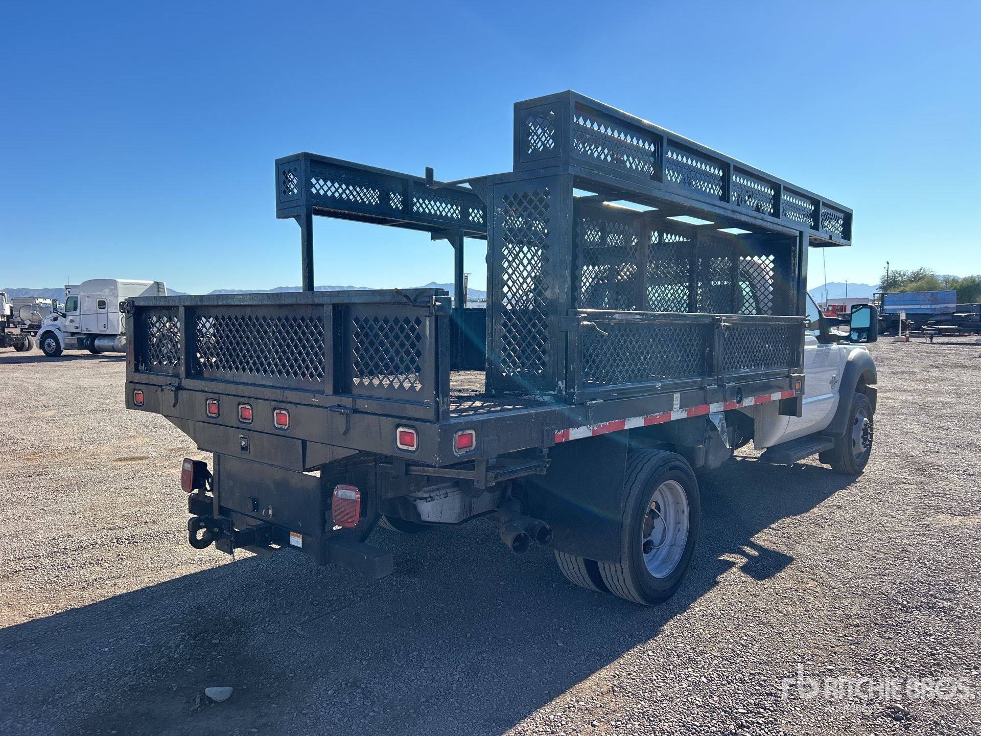 General Appearance with Bild, Ecke hinten rechts