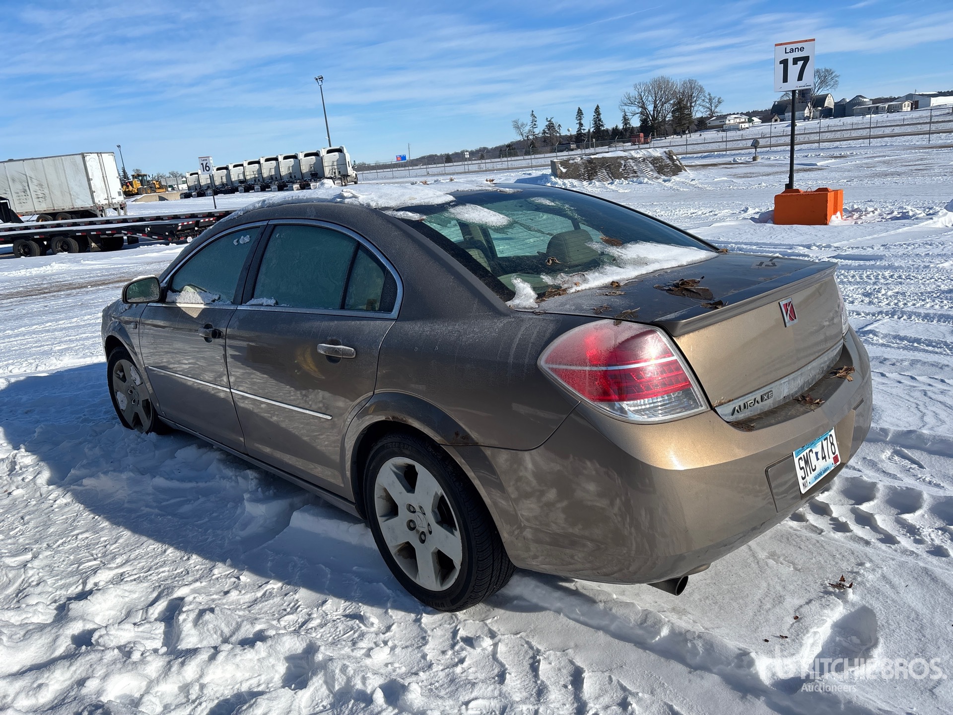 General Appearance with Foto, angolo posteriore sinistro